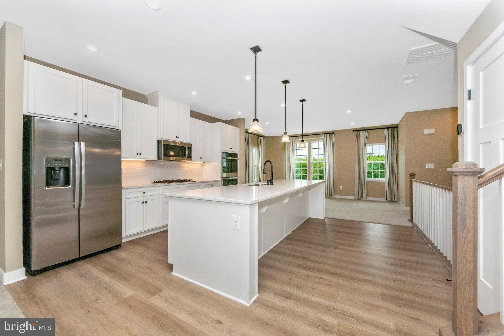 10722 Presidential Pkwy # 1000b photo 4