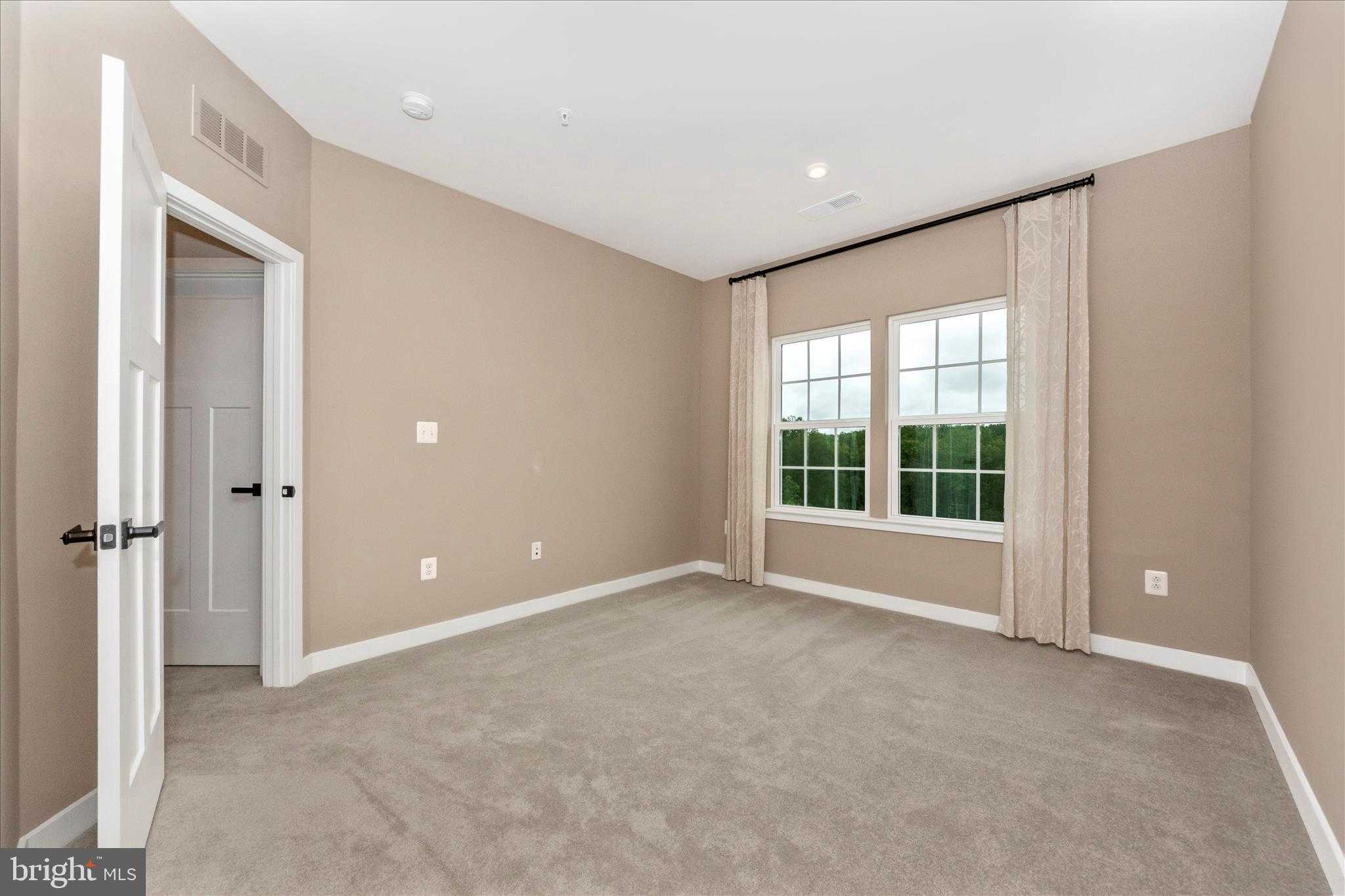 10722 Presidential Pkwy # 1000b photo 41