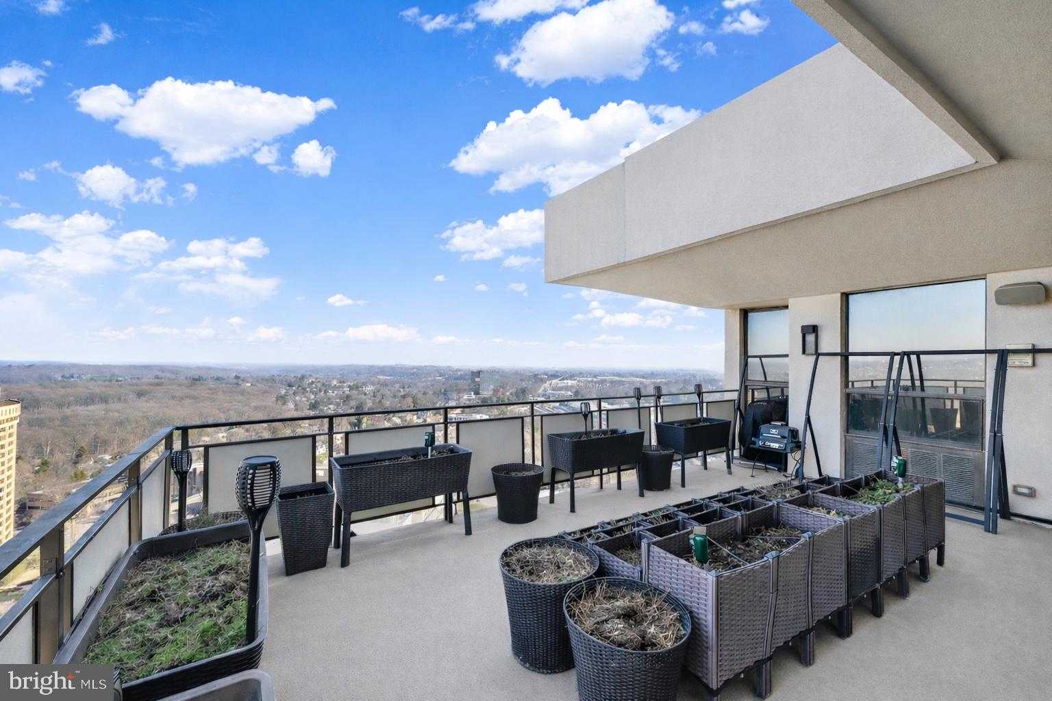 205 E Joppa Rd Apt 2802 photo 37