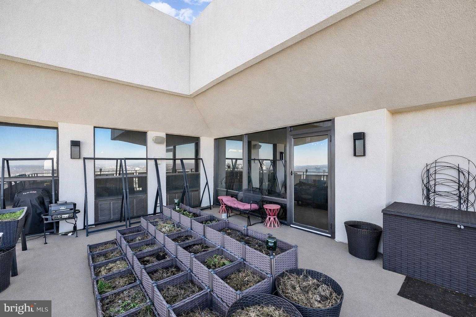 205 E Joppa Rd Apt 2802 photo 38