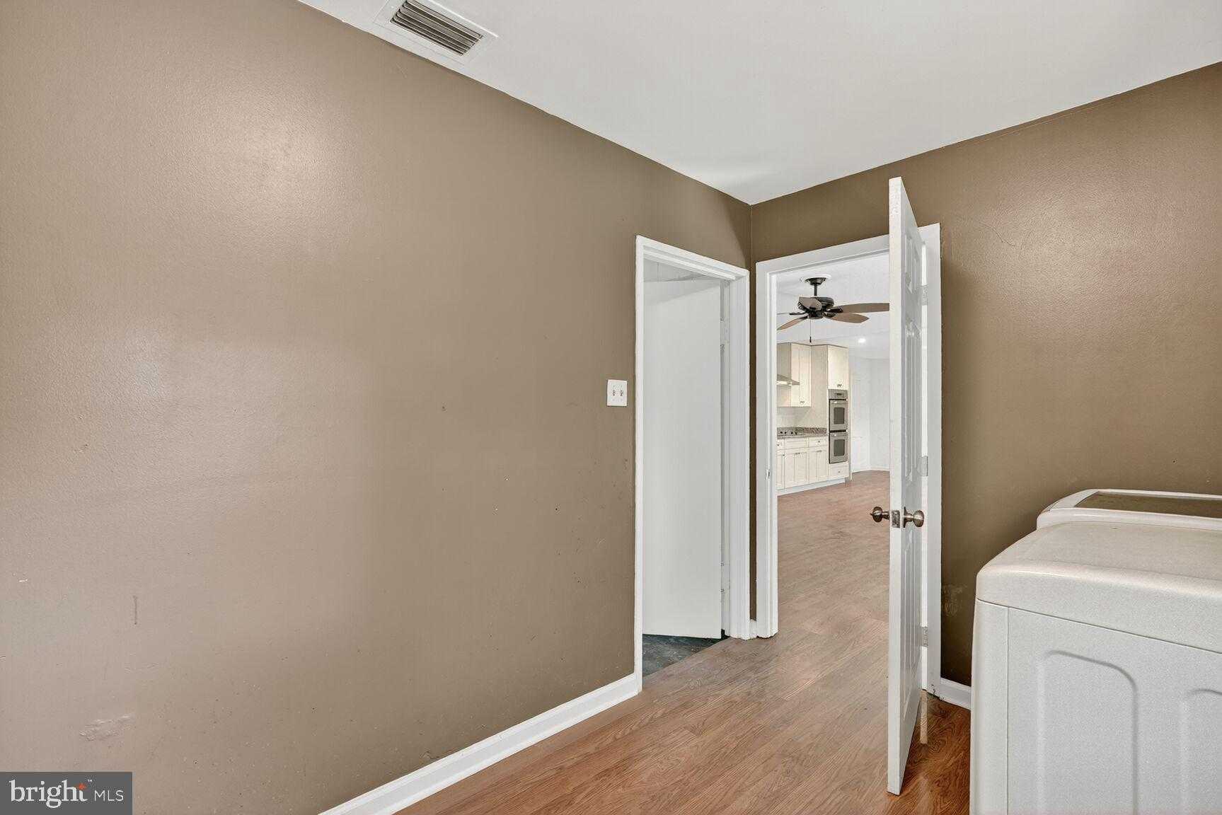 12201 Mount Pleasant Dr photo 27