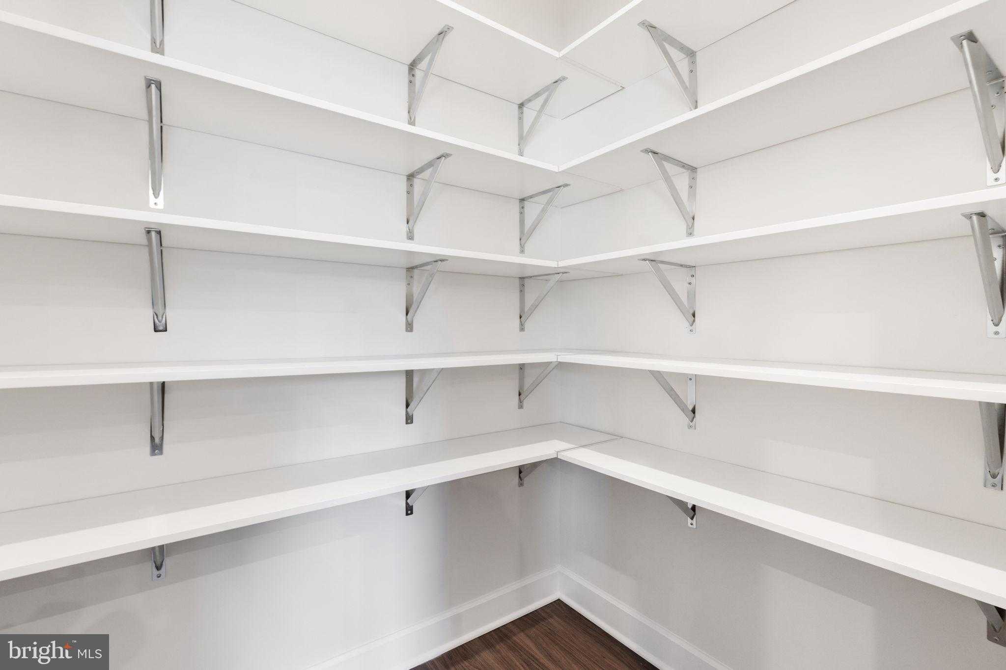 11568 Chapman Mill Dr photo 16