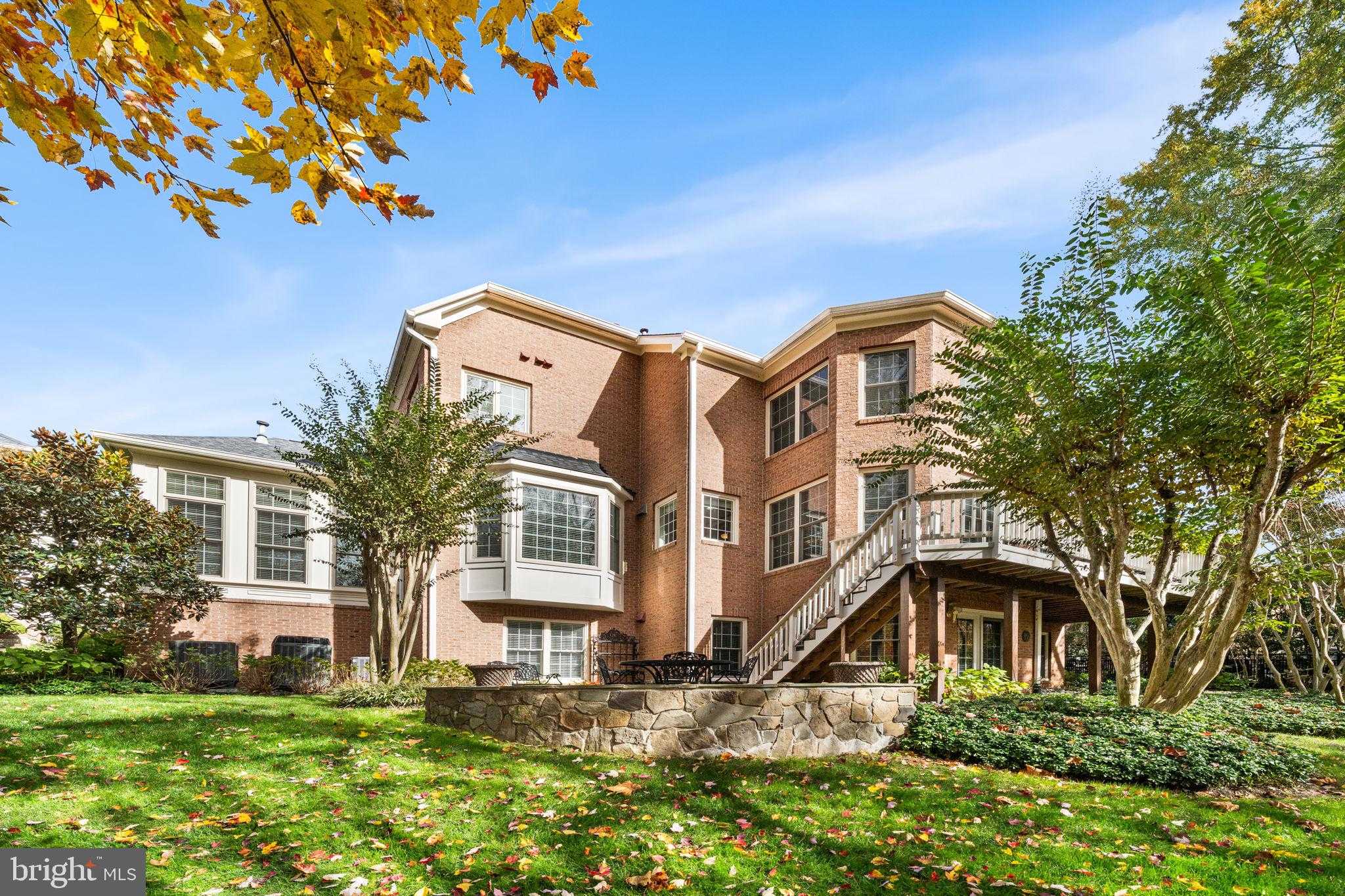 10121 Ratcliffe Manor Dr photo 5