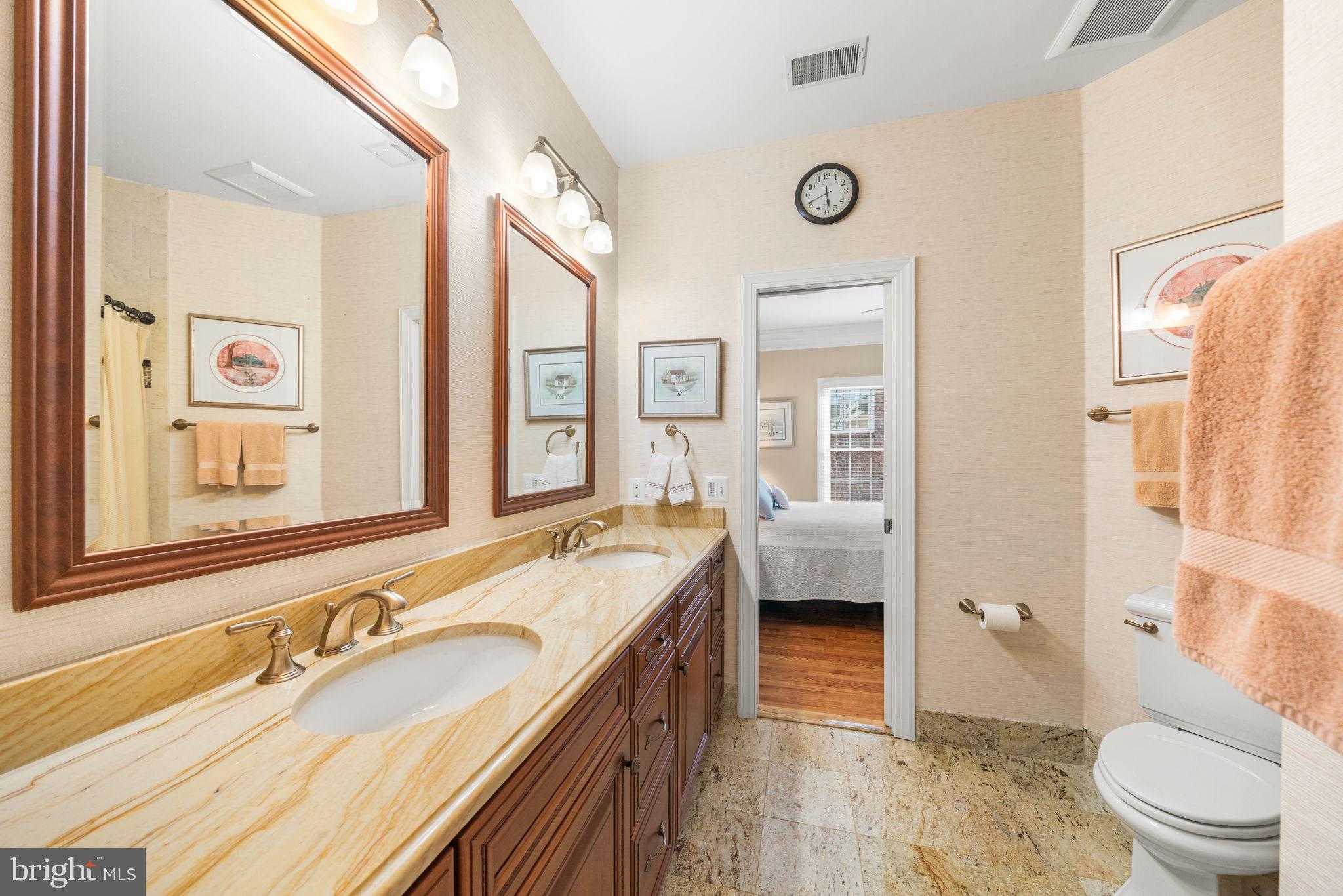 10121 Ratcliffe Manor Dr photo 65