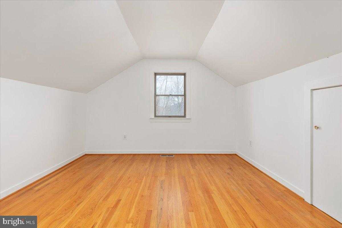 472 Wesley Ln photo 34