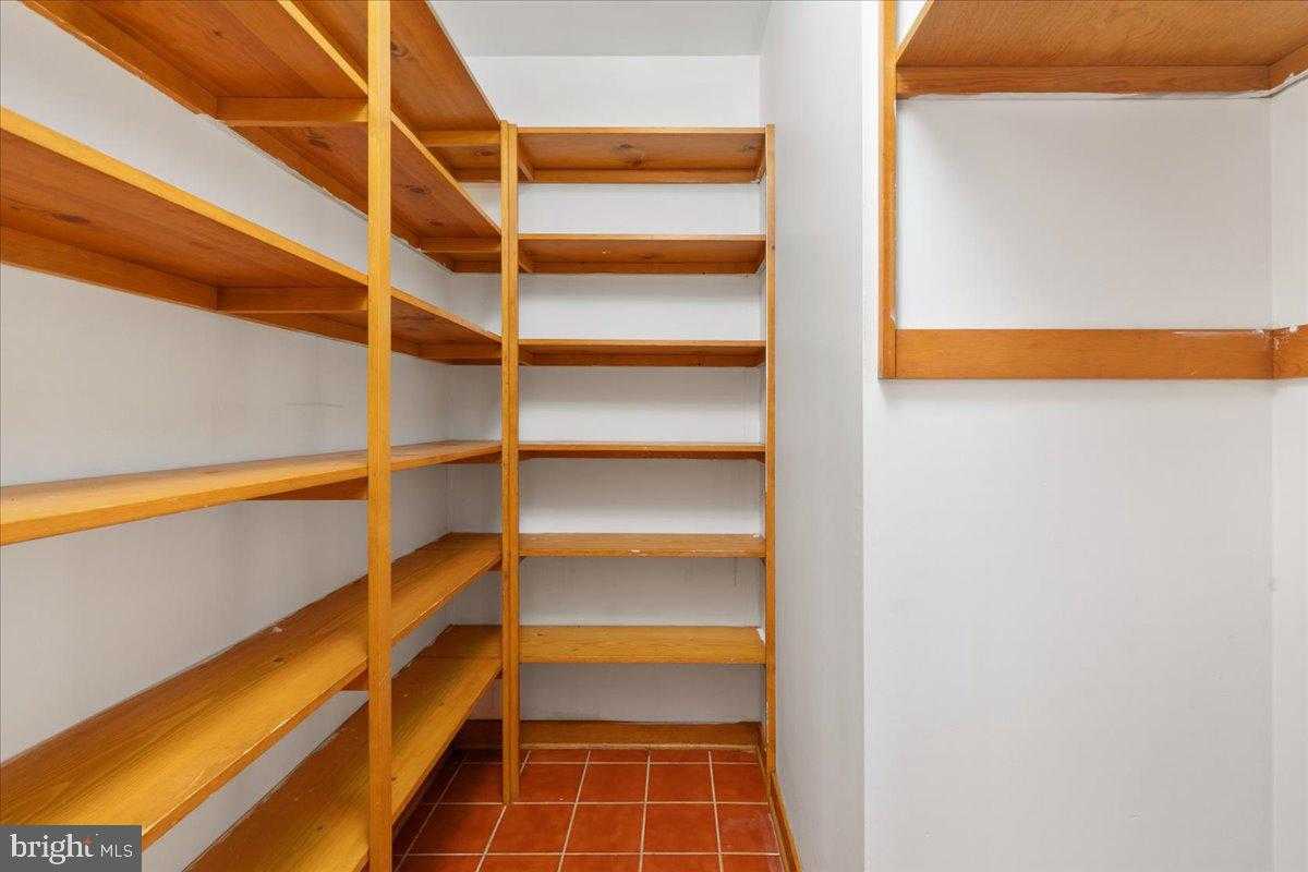 472 Wesley Ln photo 7