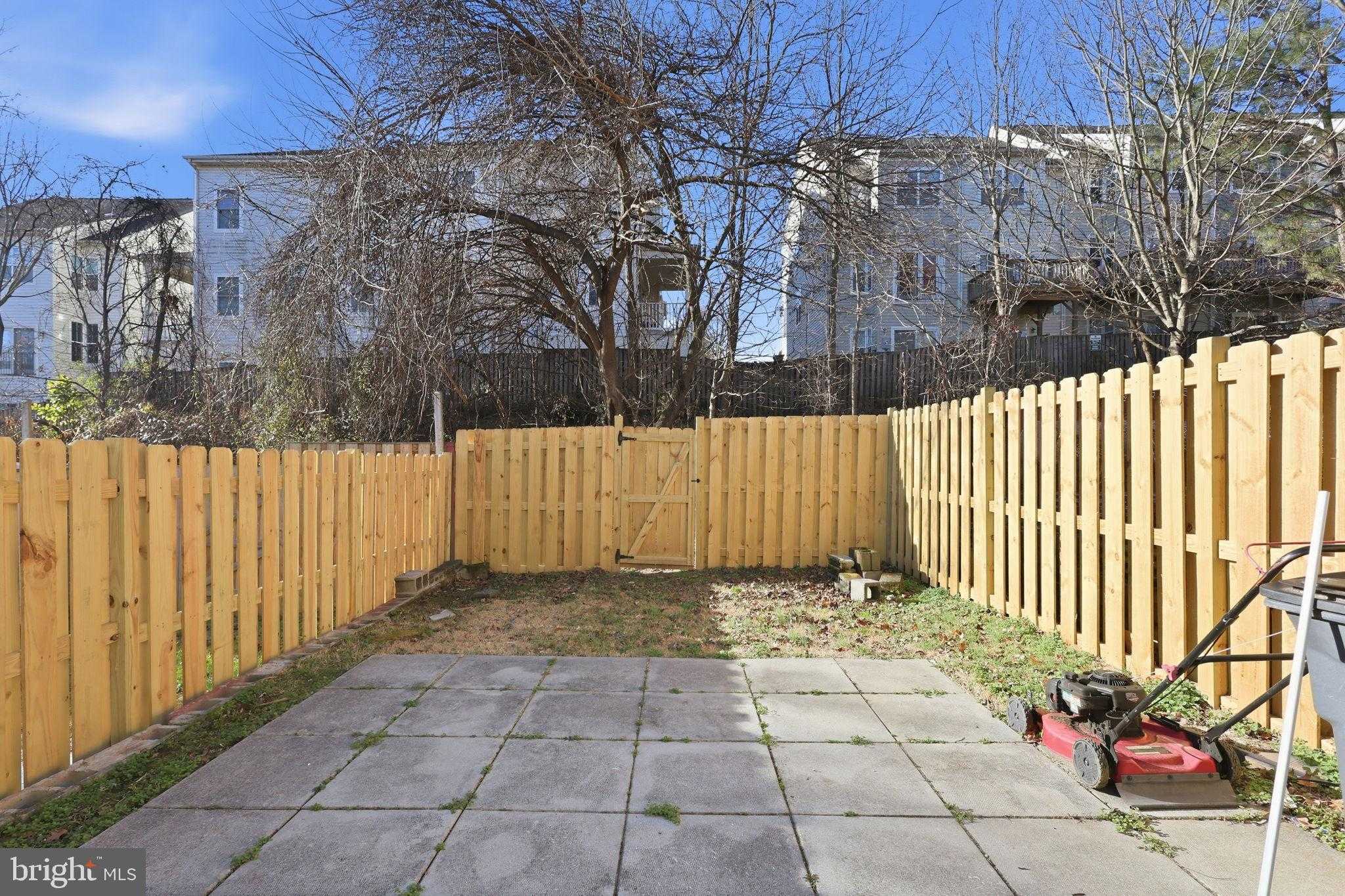 2942 Wetherburn CT photo 33