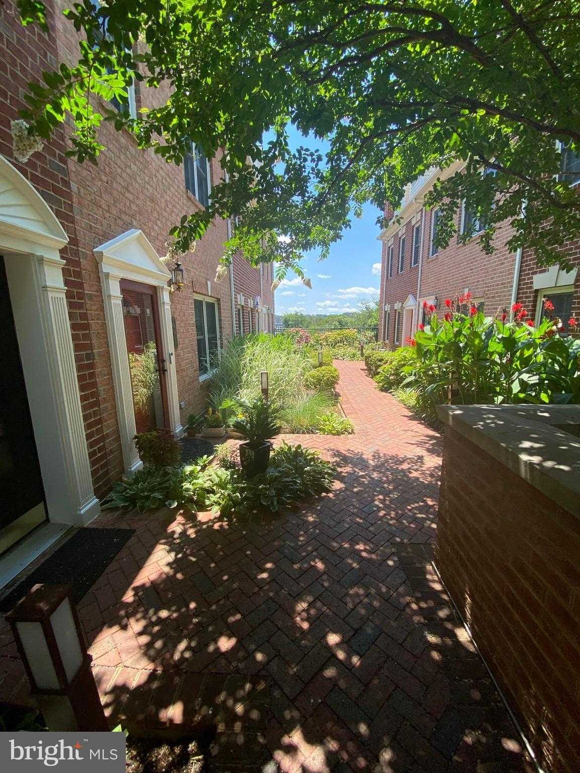 2256 S Garfield St # 11 photo 20