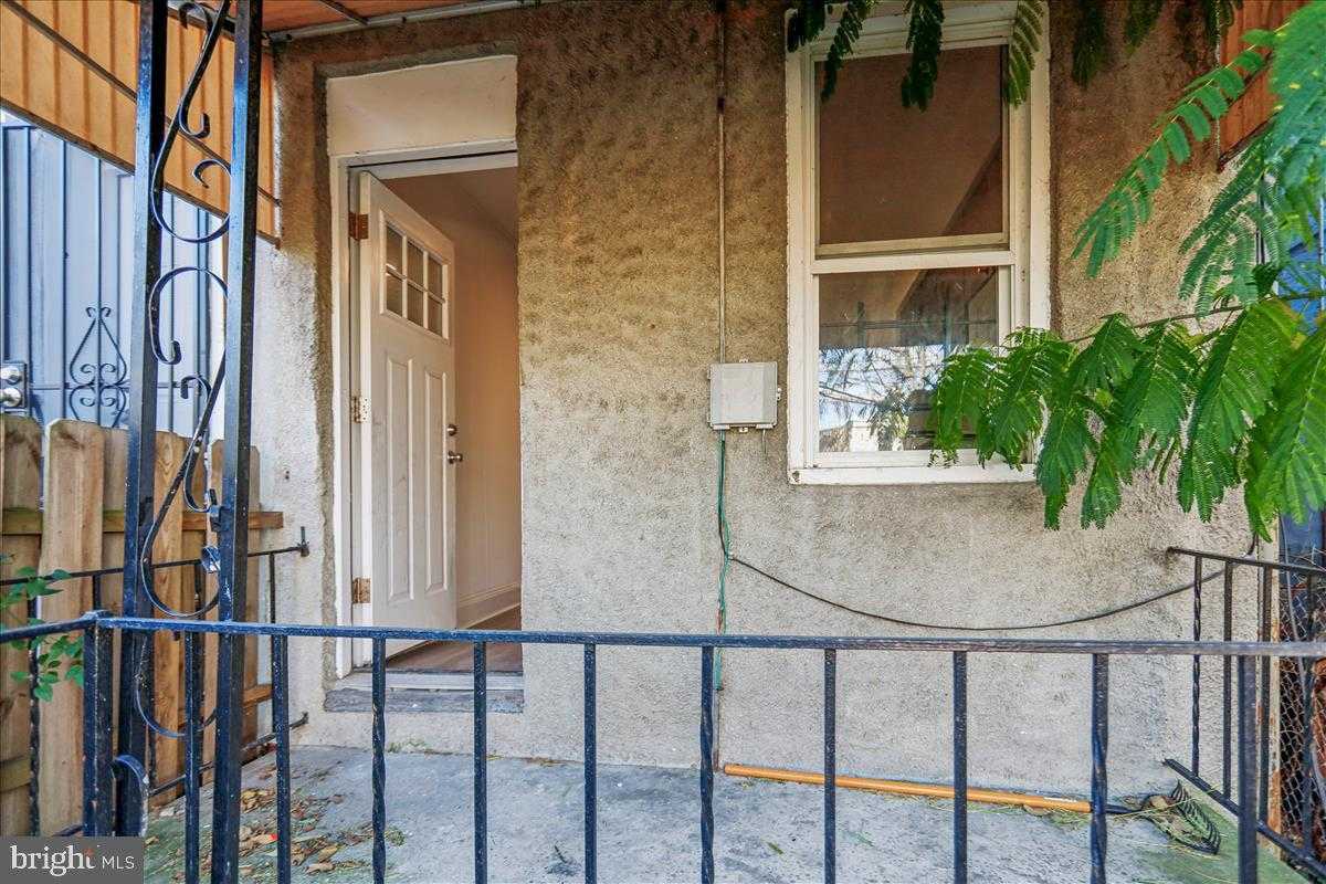 2023 Division St photo 10