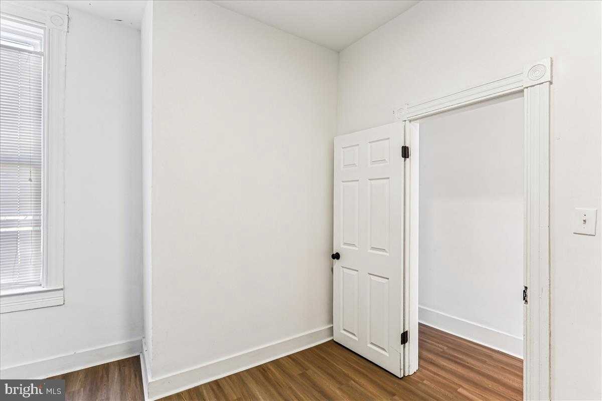 2023 Division St photo 24