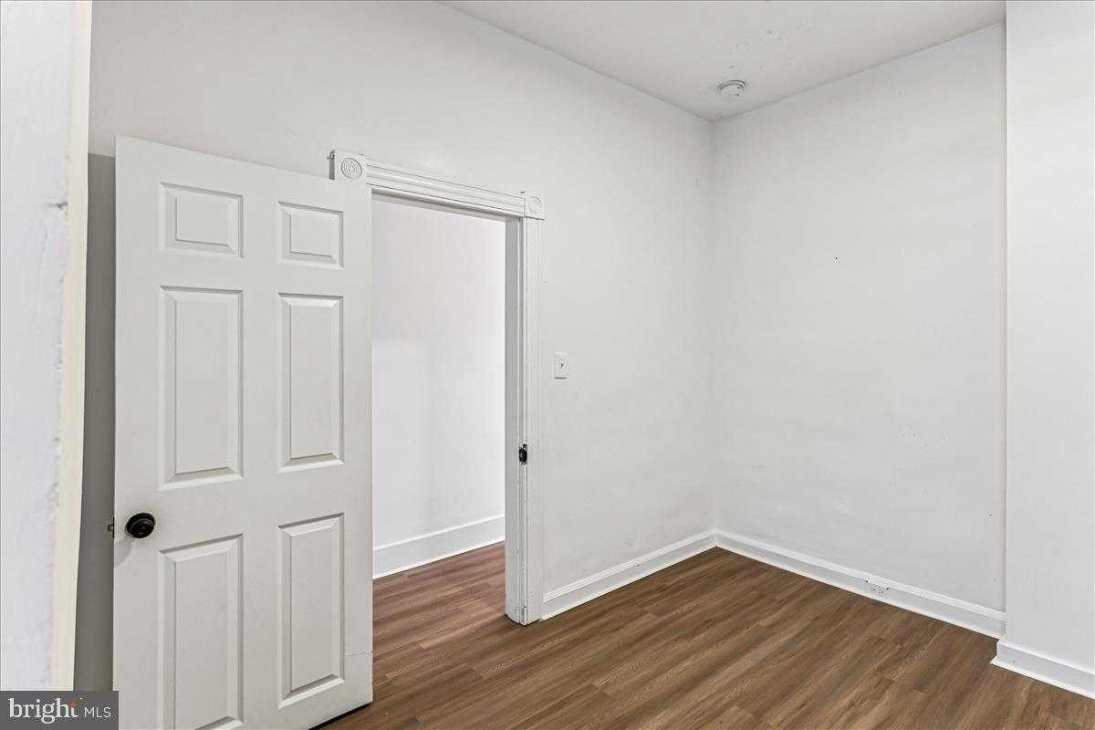 2023 Division St photo 25