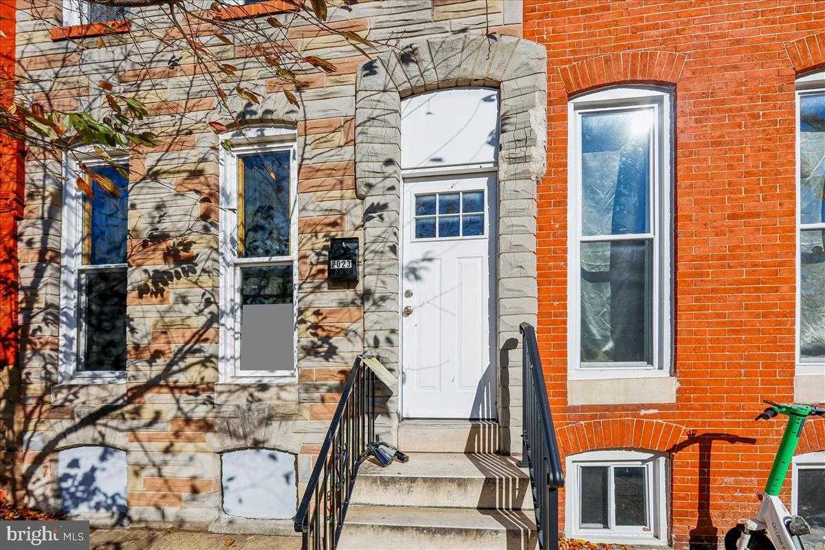 2023 Division St photo 35