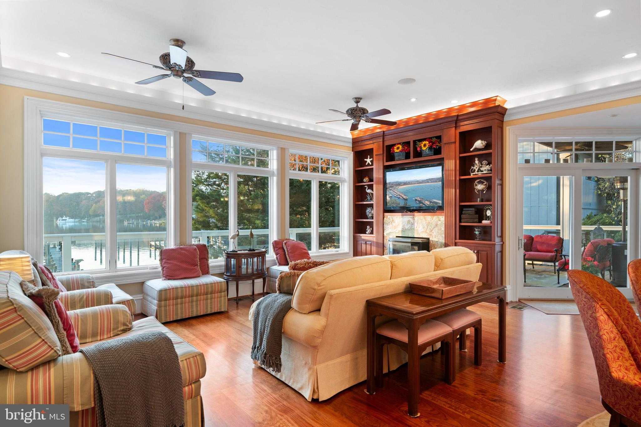 206 Harbor Dr photo 14