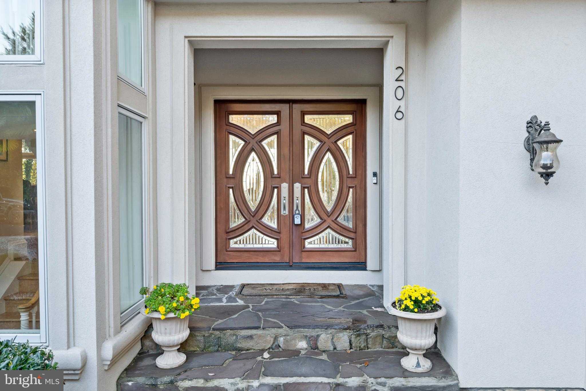 206 Harbor Dr photo 5