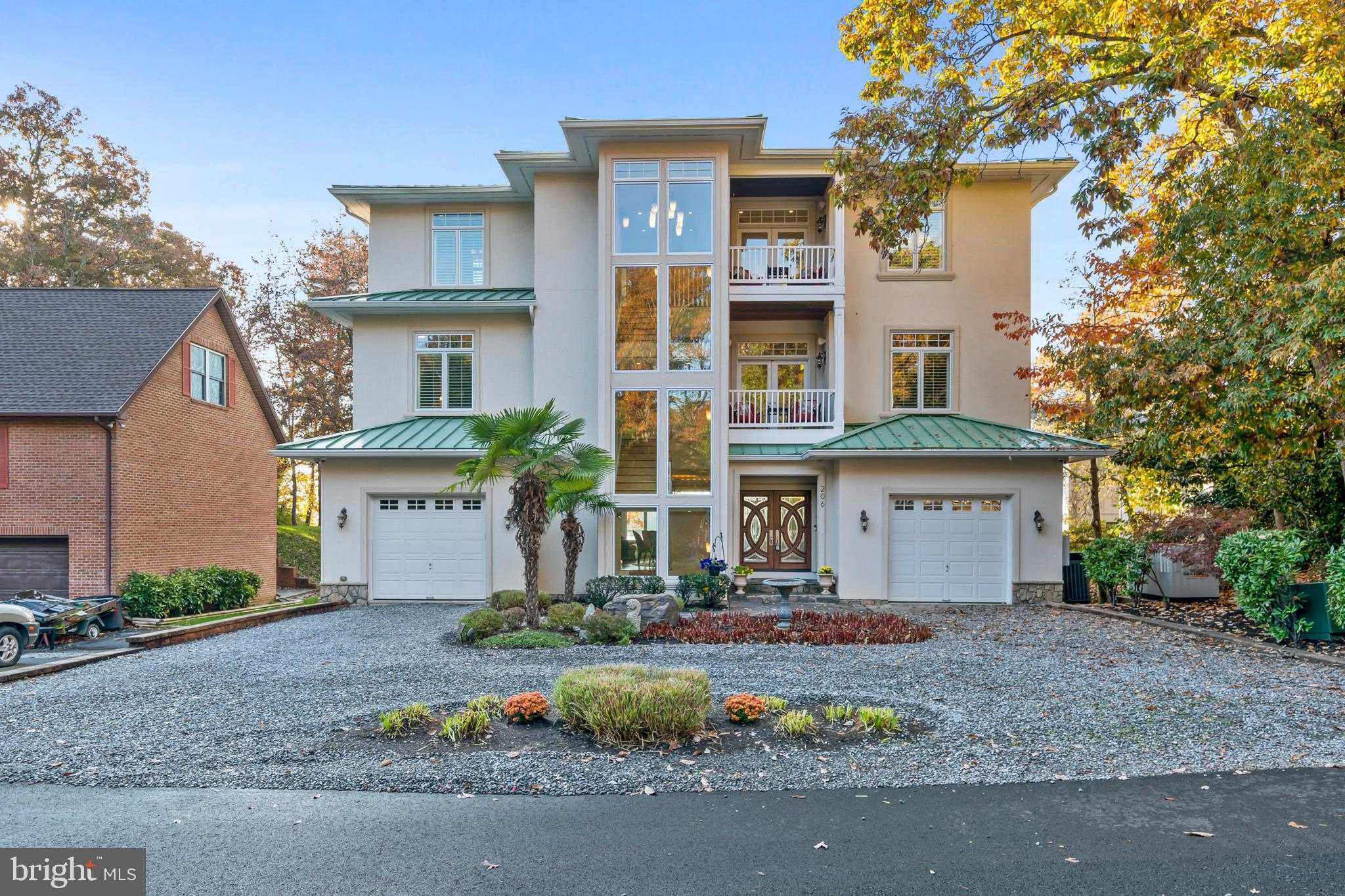 206 Harbor Dr photo 92