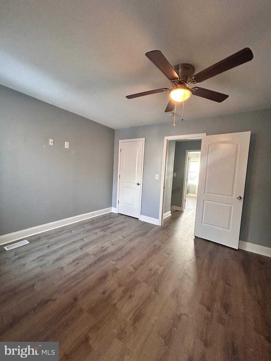 3541 3rd St photo 13