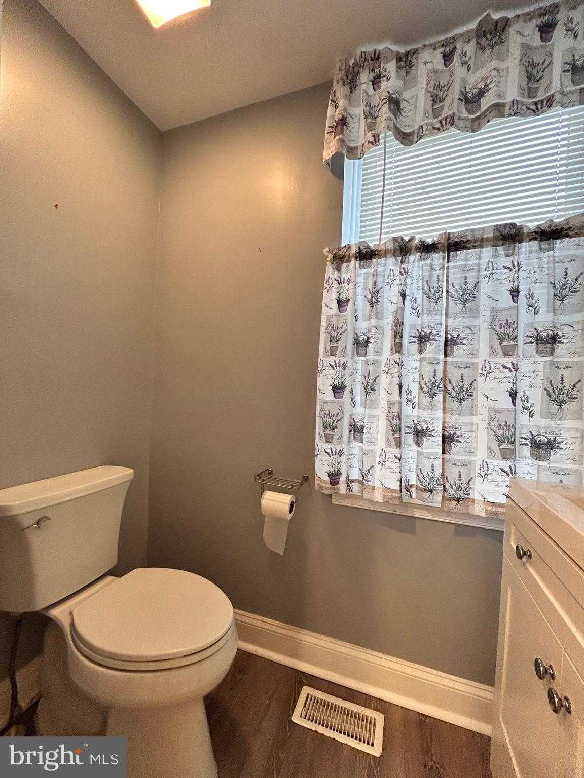 3541 3rd St photo 27