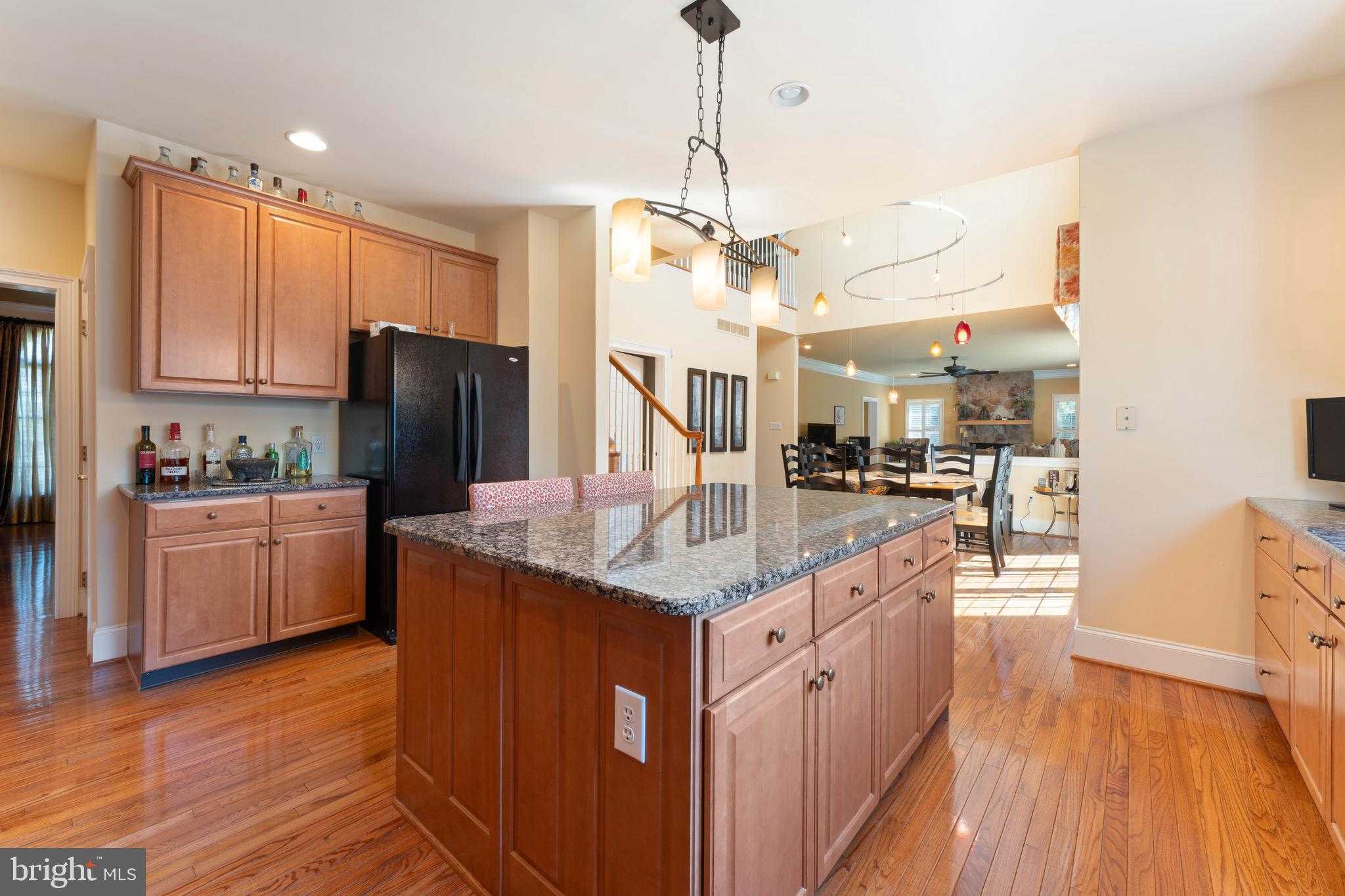 112 Edwards Dr photo 21