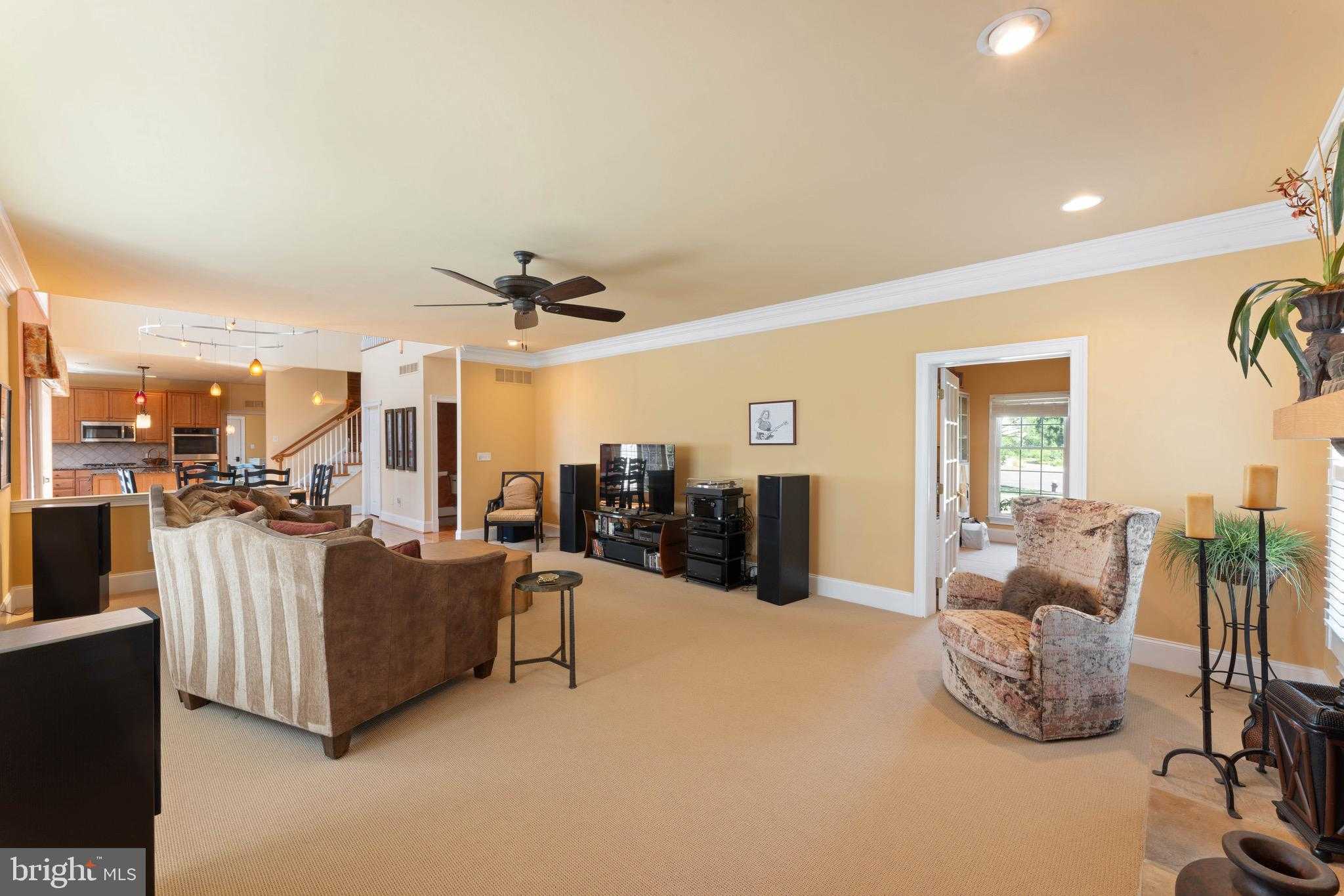 112 Edwards Dr photo 26