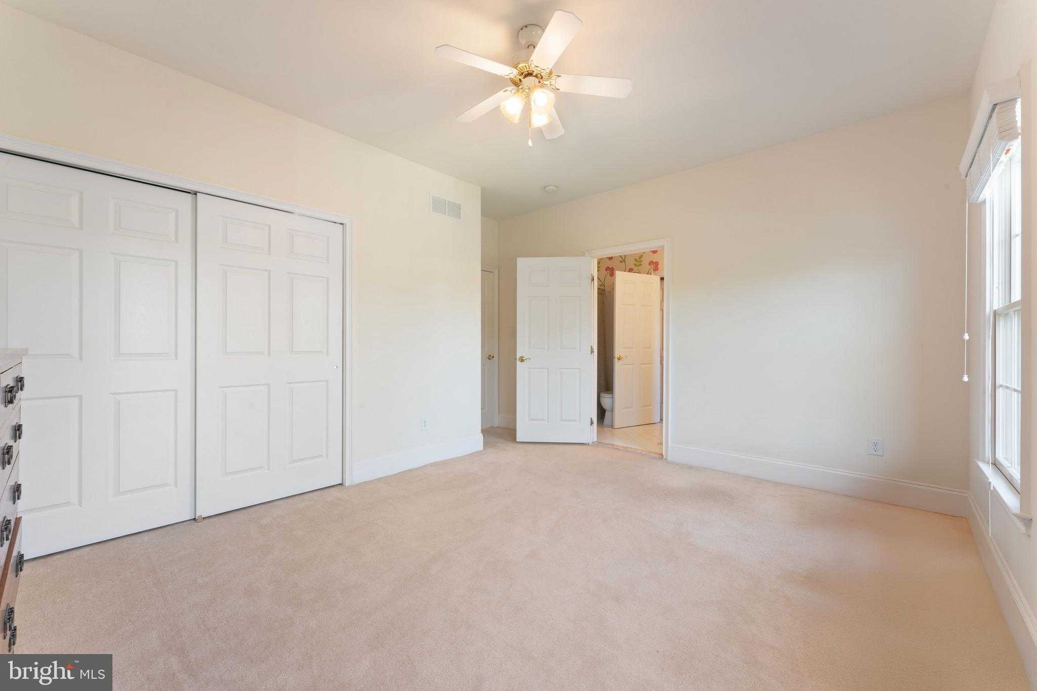 112 Edwards Dr photo 45