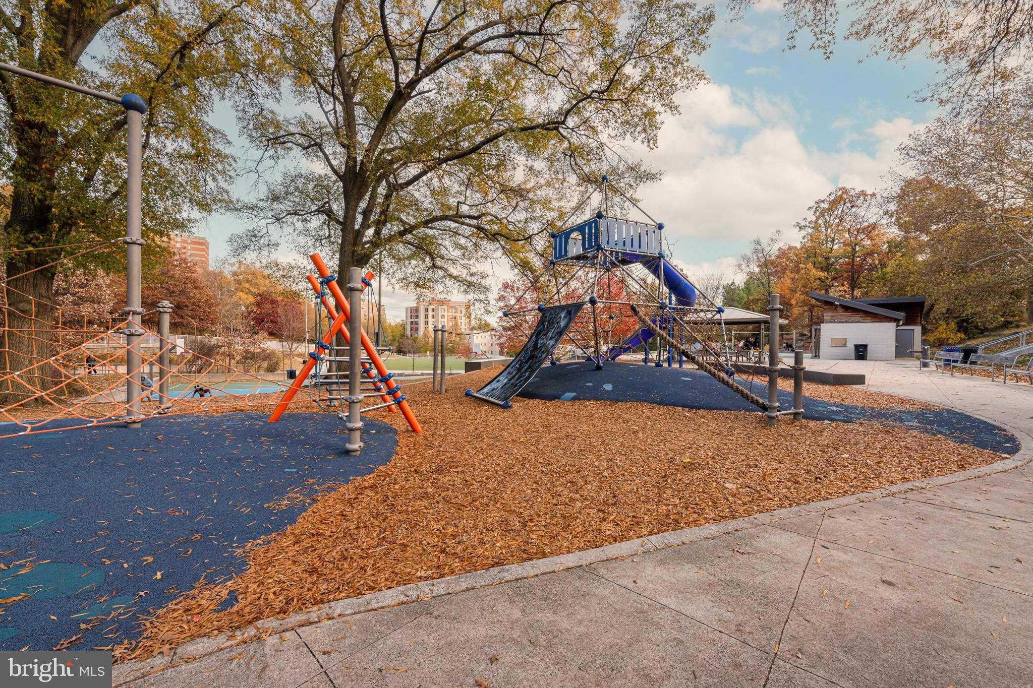 1600 Clarendon Blvd # W108 photo 48