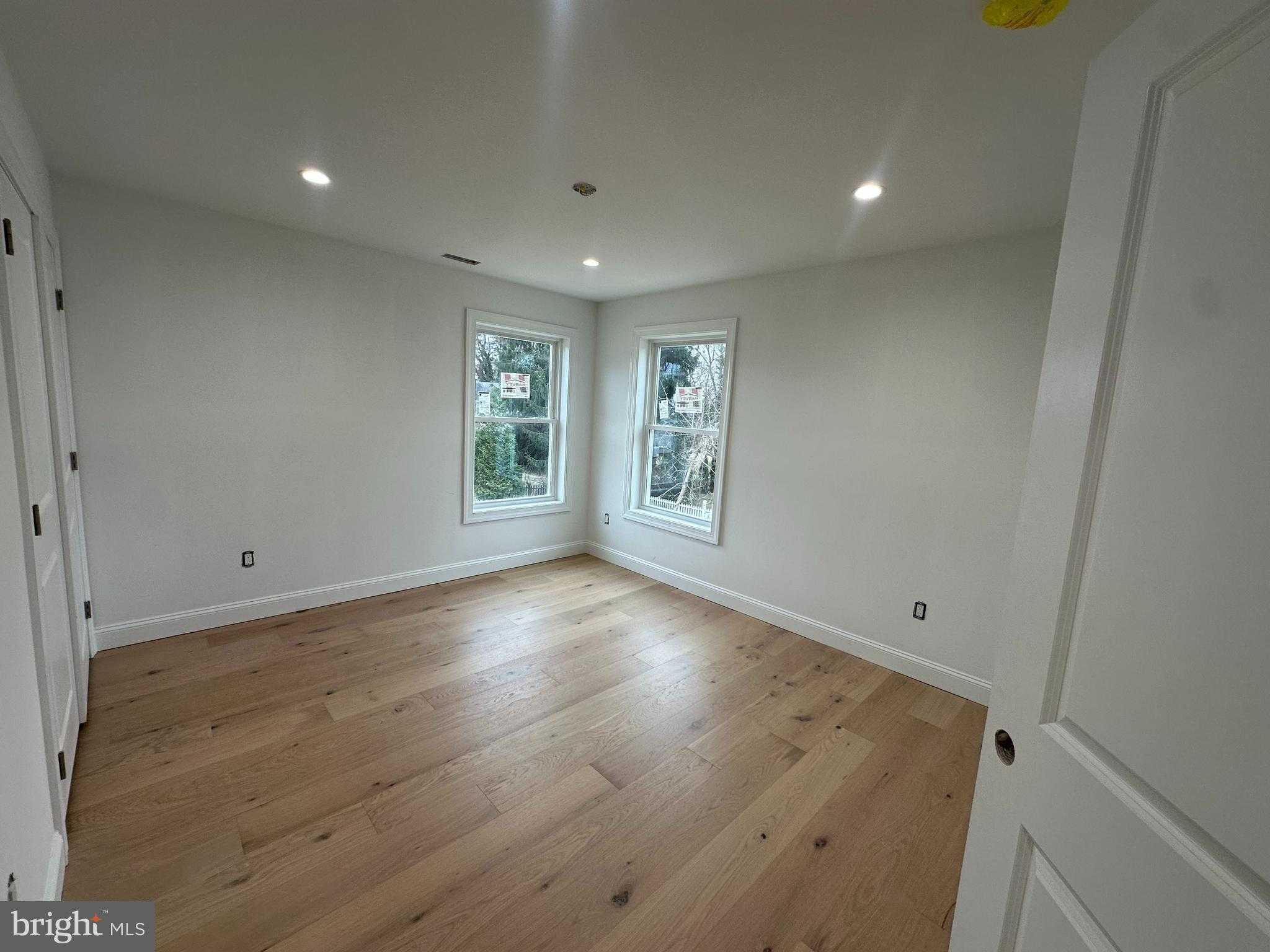 43 Davisville Rd photo 9