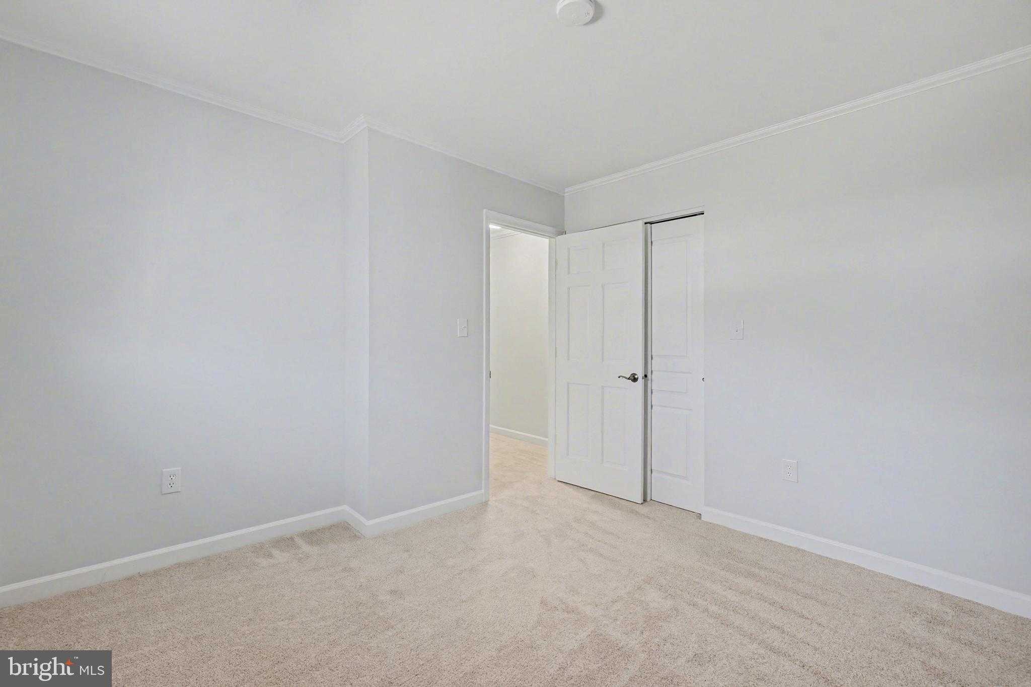 11 Colonial Cir photo 28