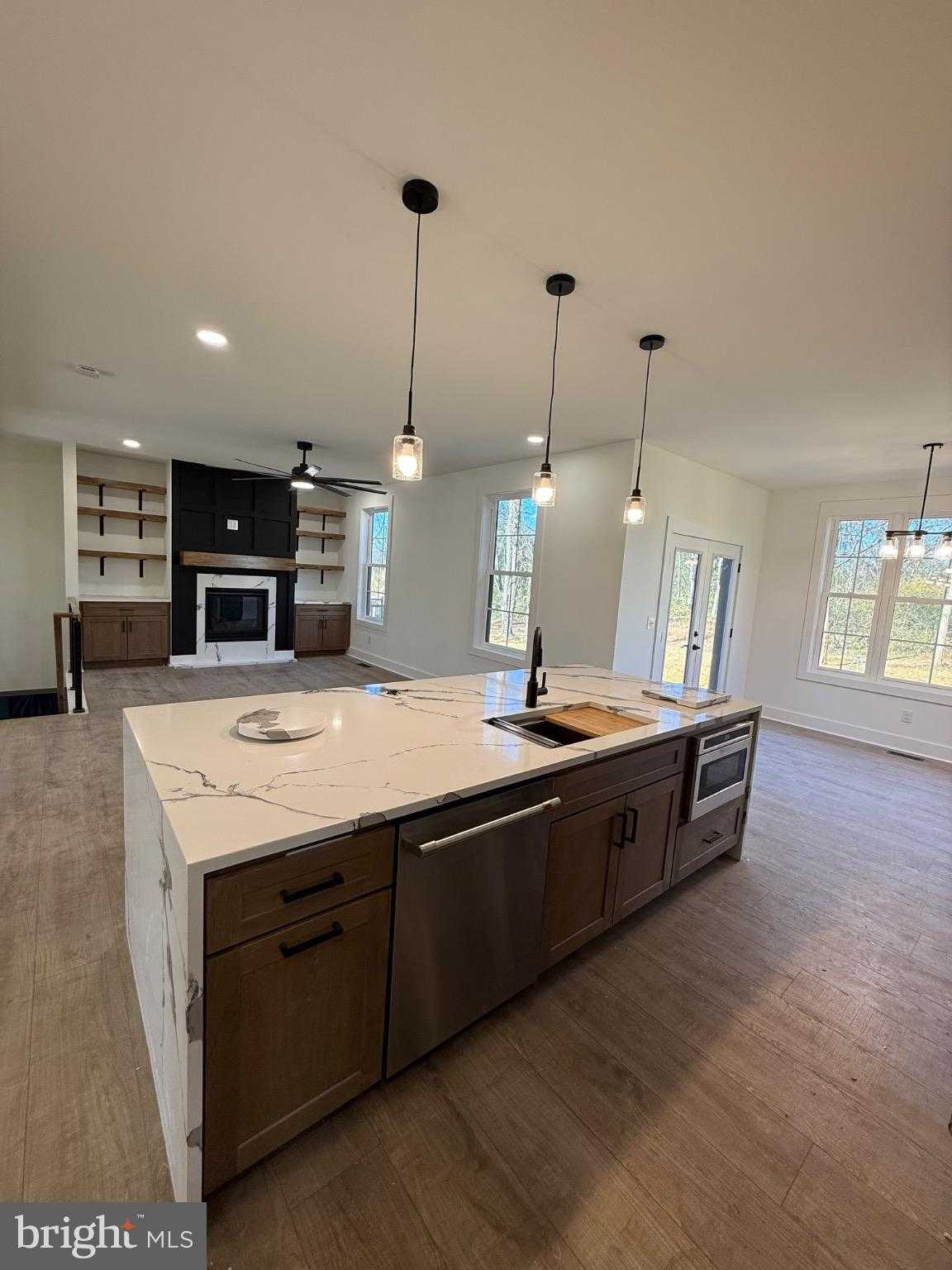 234 Stormfield Dr W photo 20