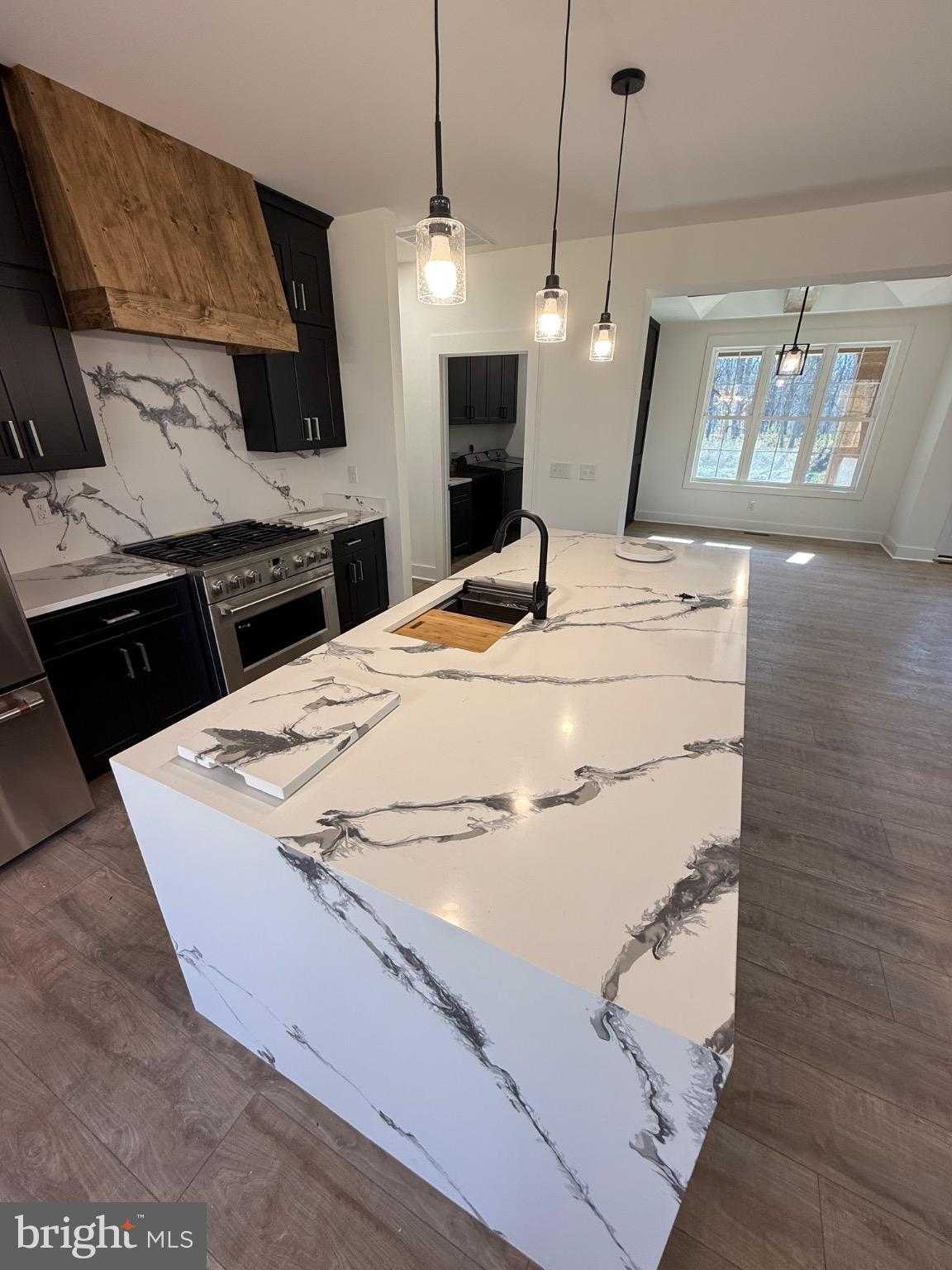 234 Stormfield Dr W photo 27