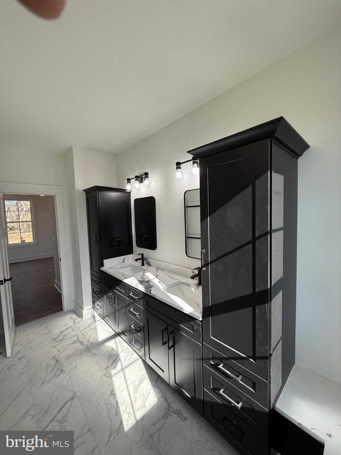 234 Stormfield Dr W photo 44