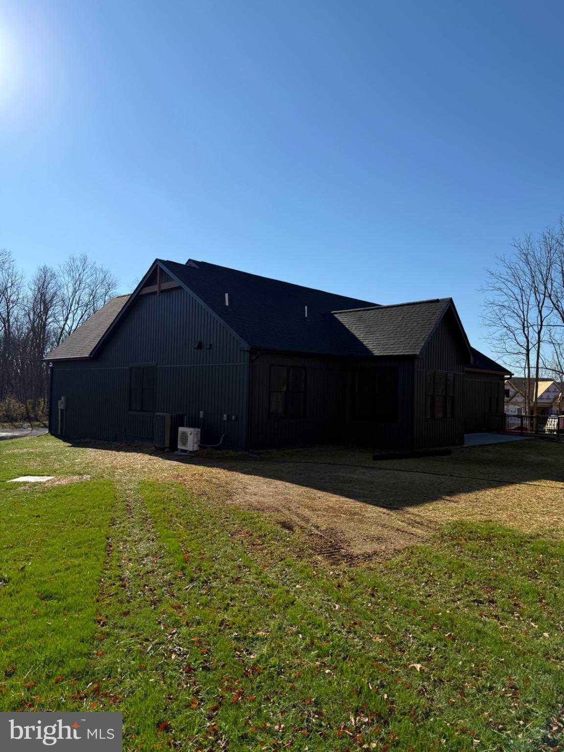 234 Stormfield Dr W photo 8