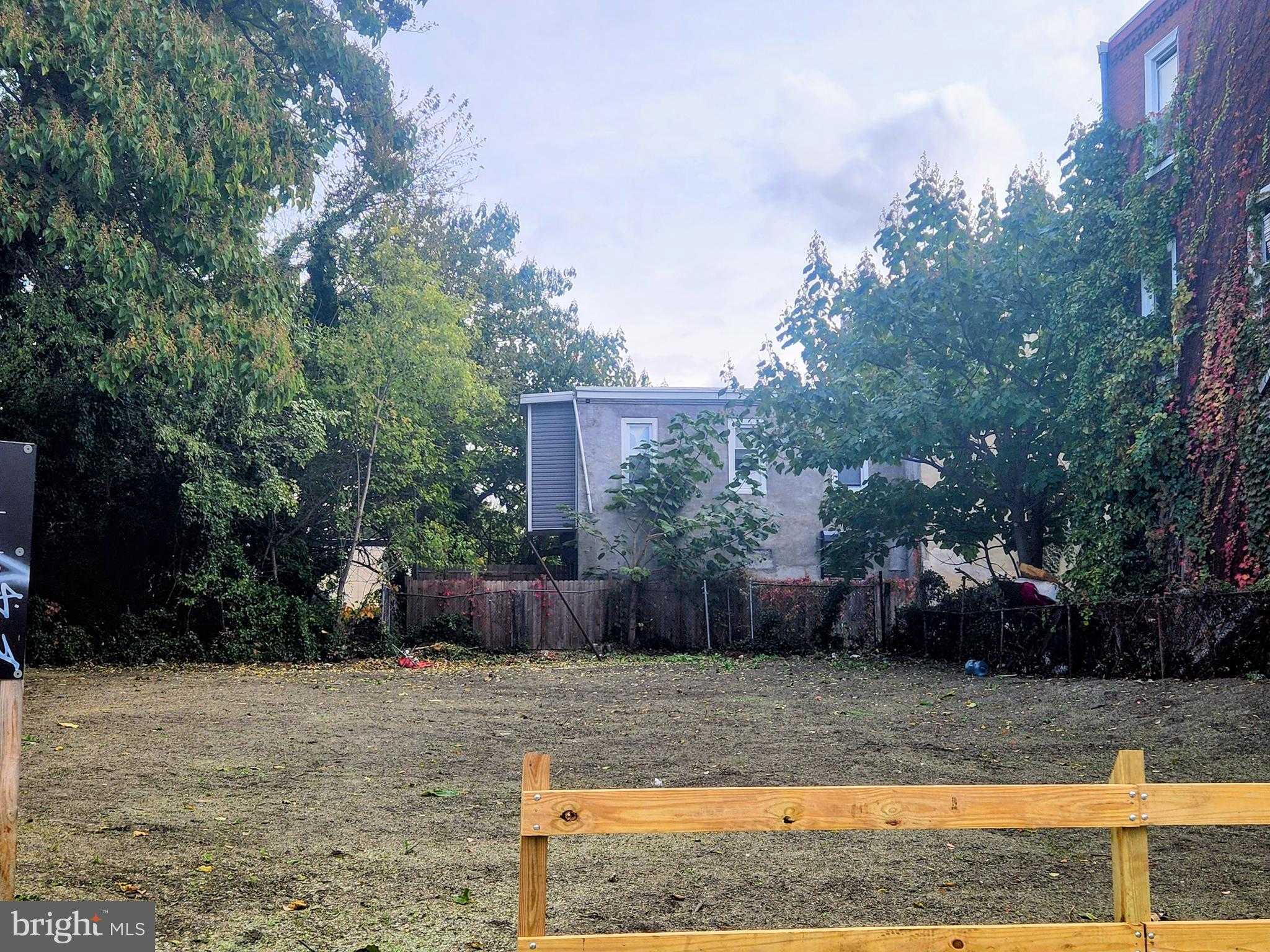 2805 N Broad St photo 3