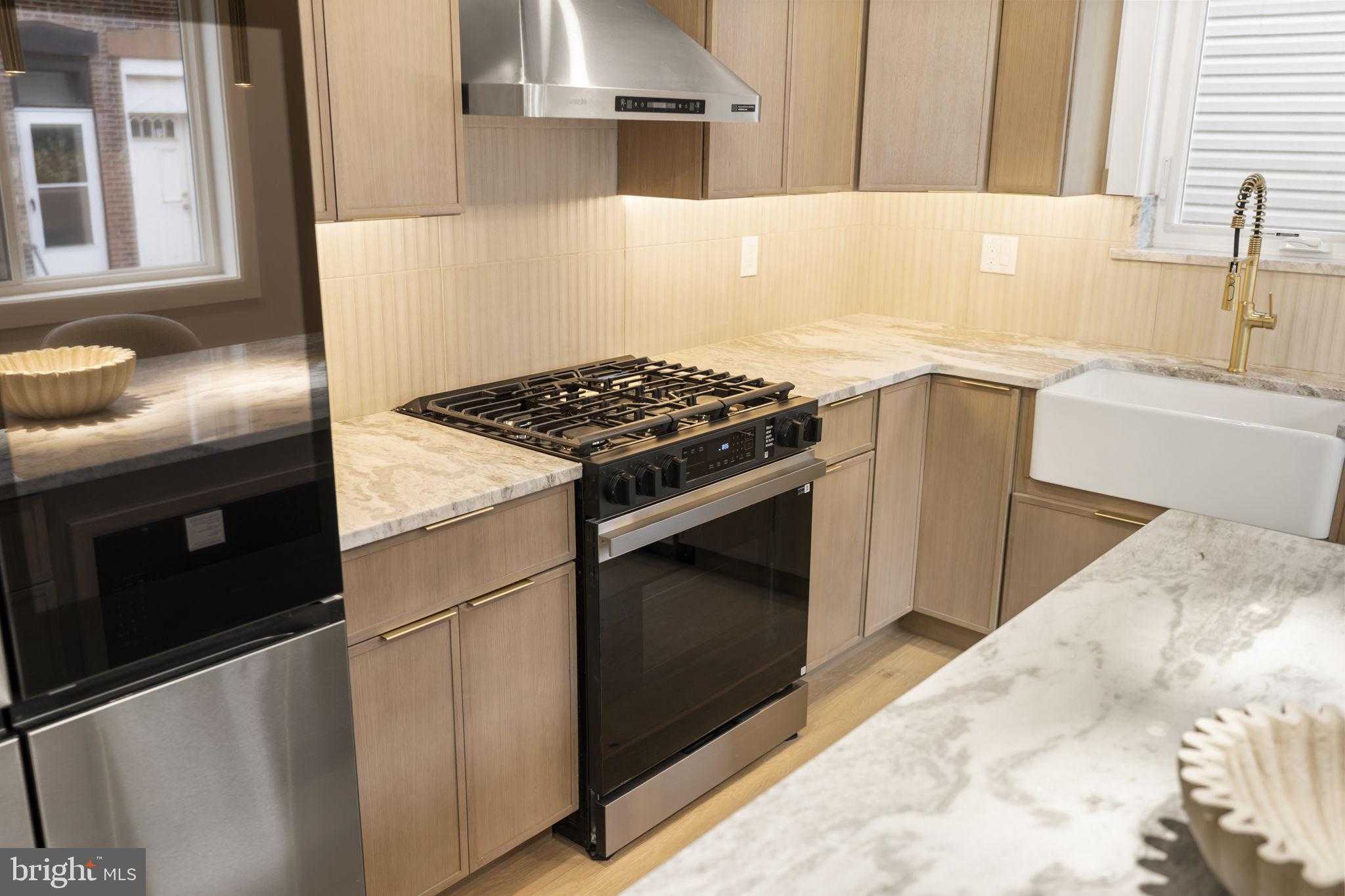 2619 Cedar St photo 10