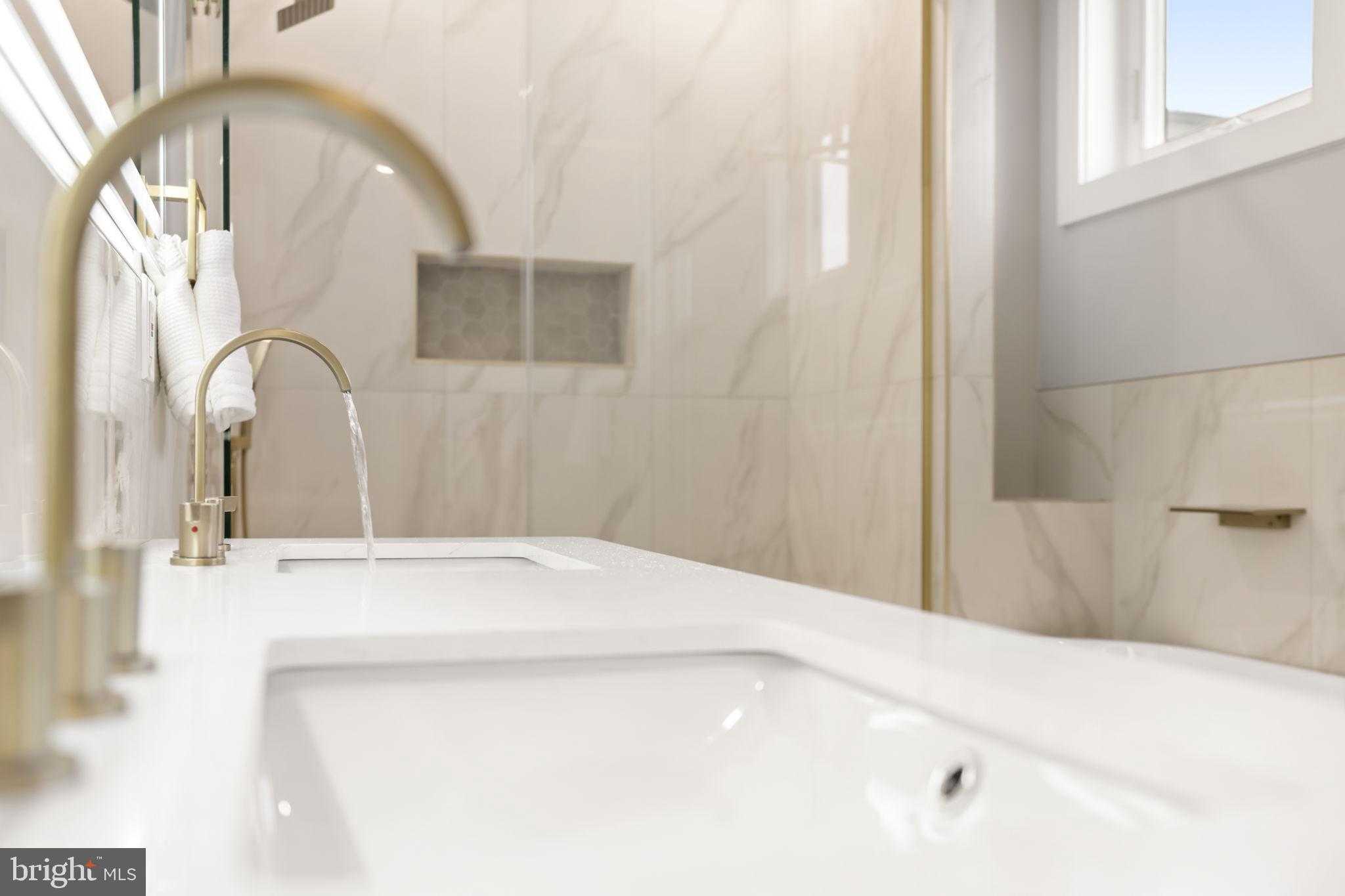 2619 Cedar St photo 45