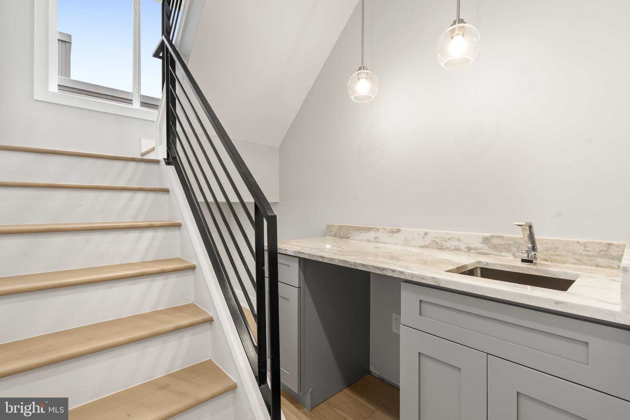 2619 Cedar St photo 46