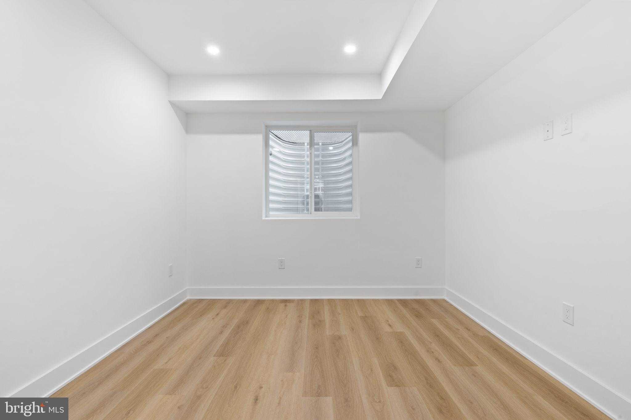 2619 Cedar St photo 60