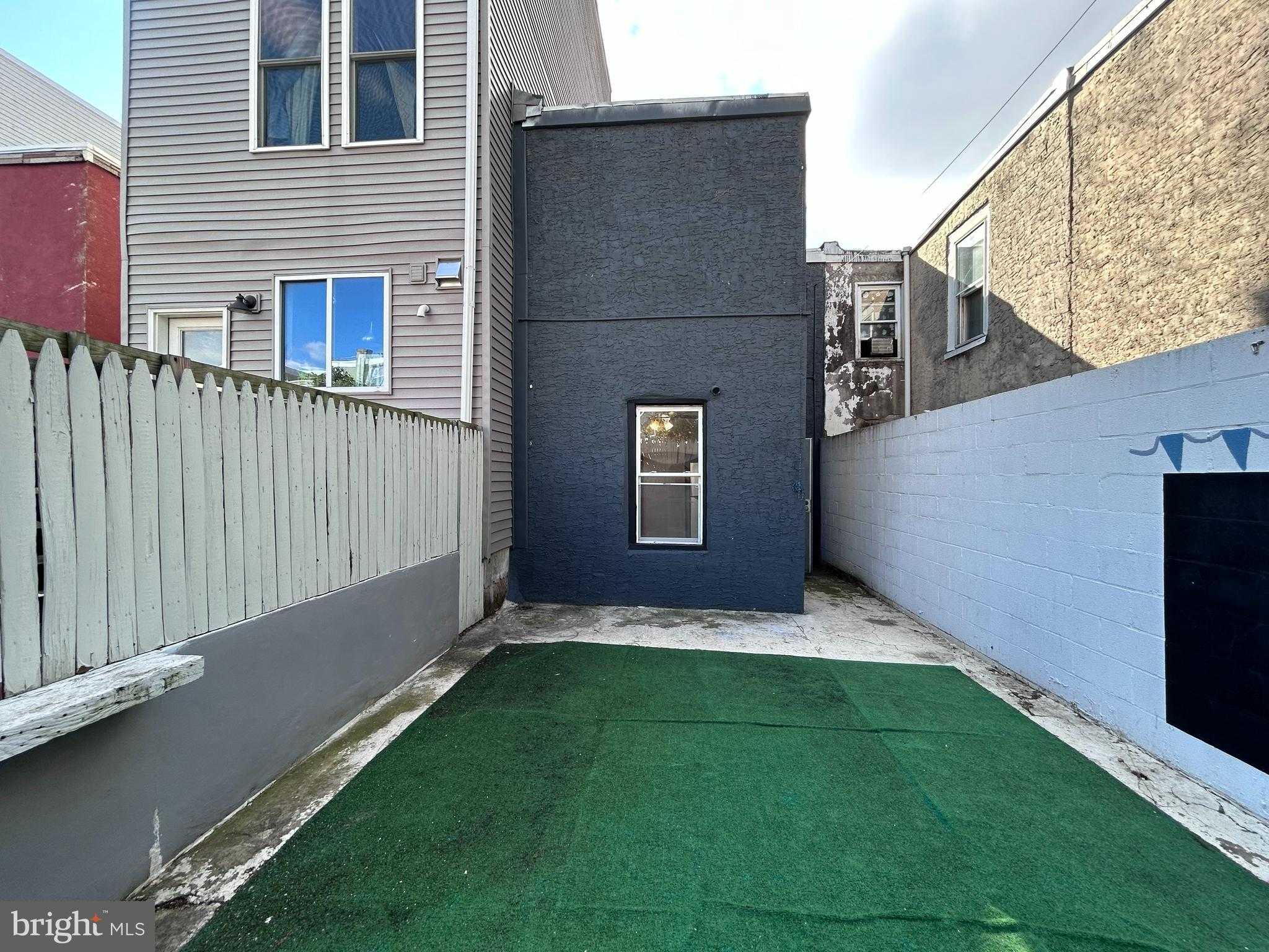 2015 E Letterly St photo 21