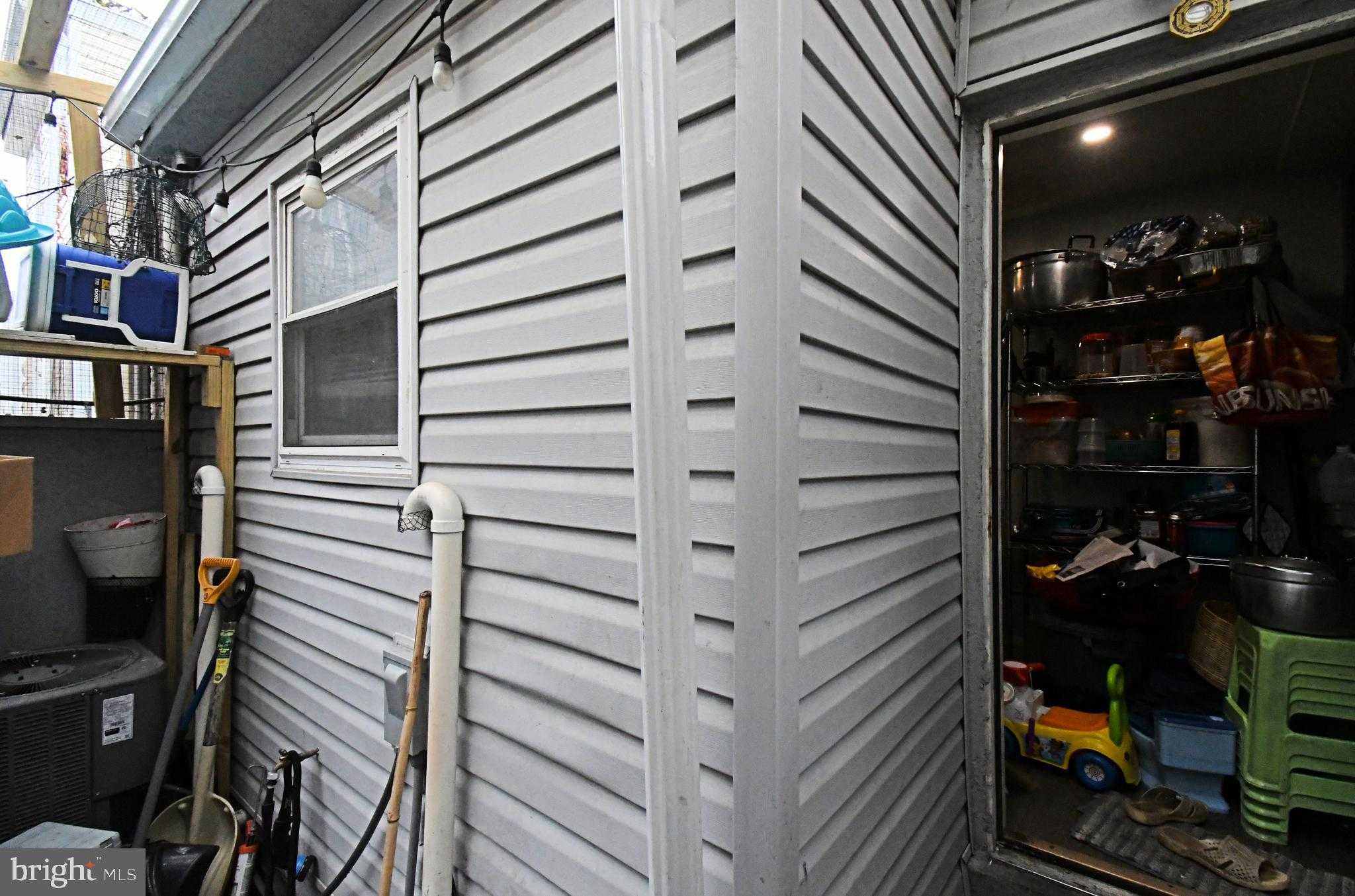 2005 S Mildred St photo 38