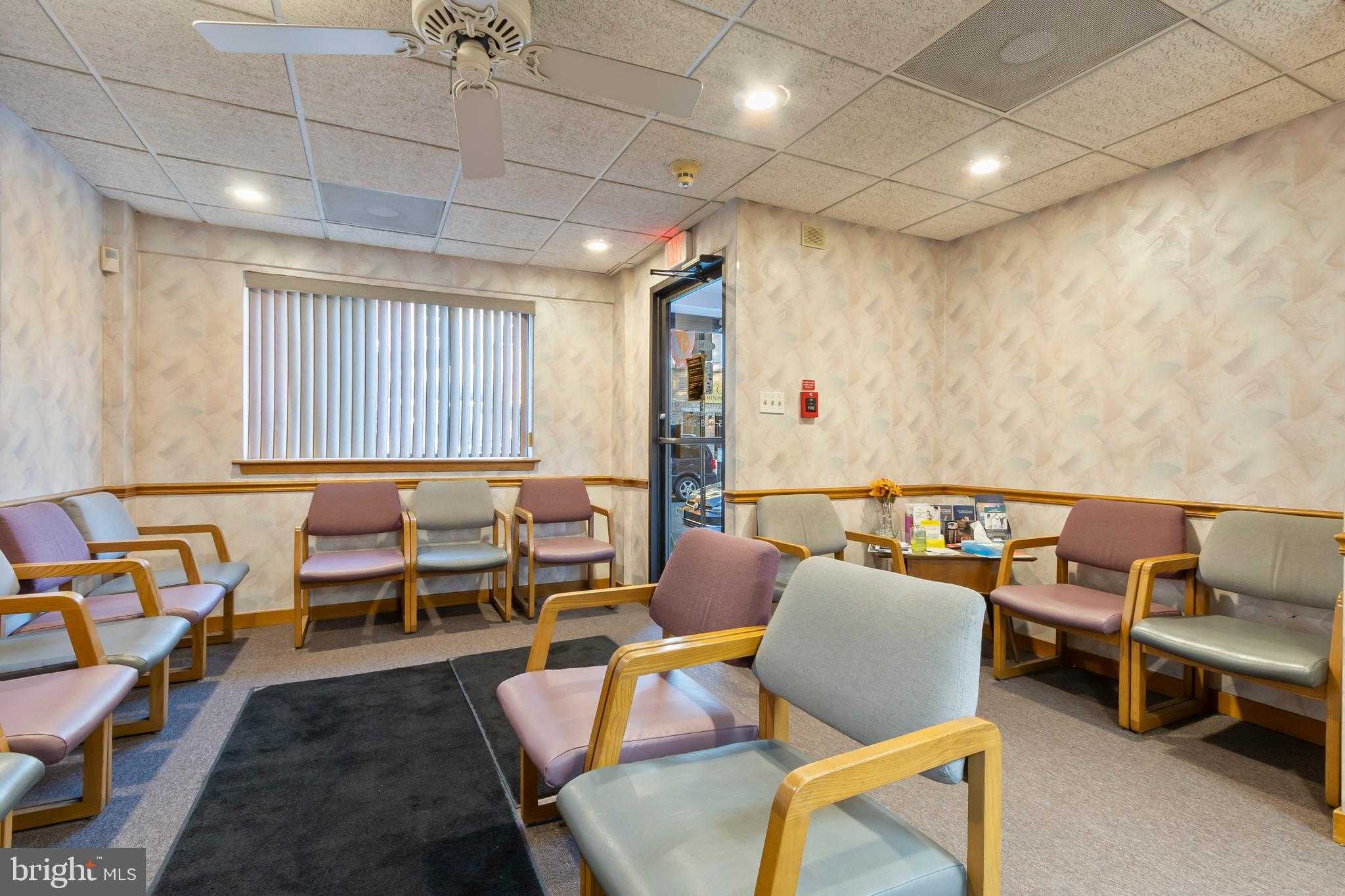 1816 E Passyunk Ave photo 7