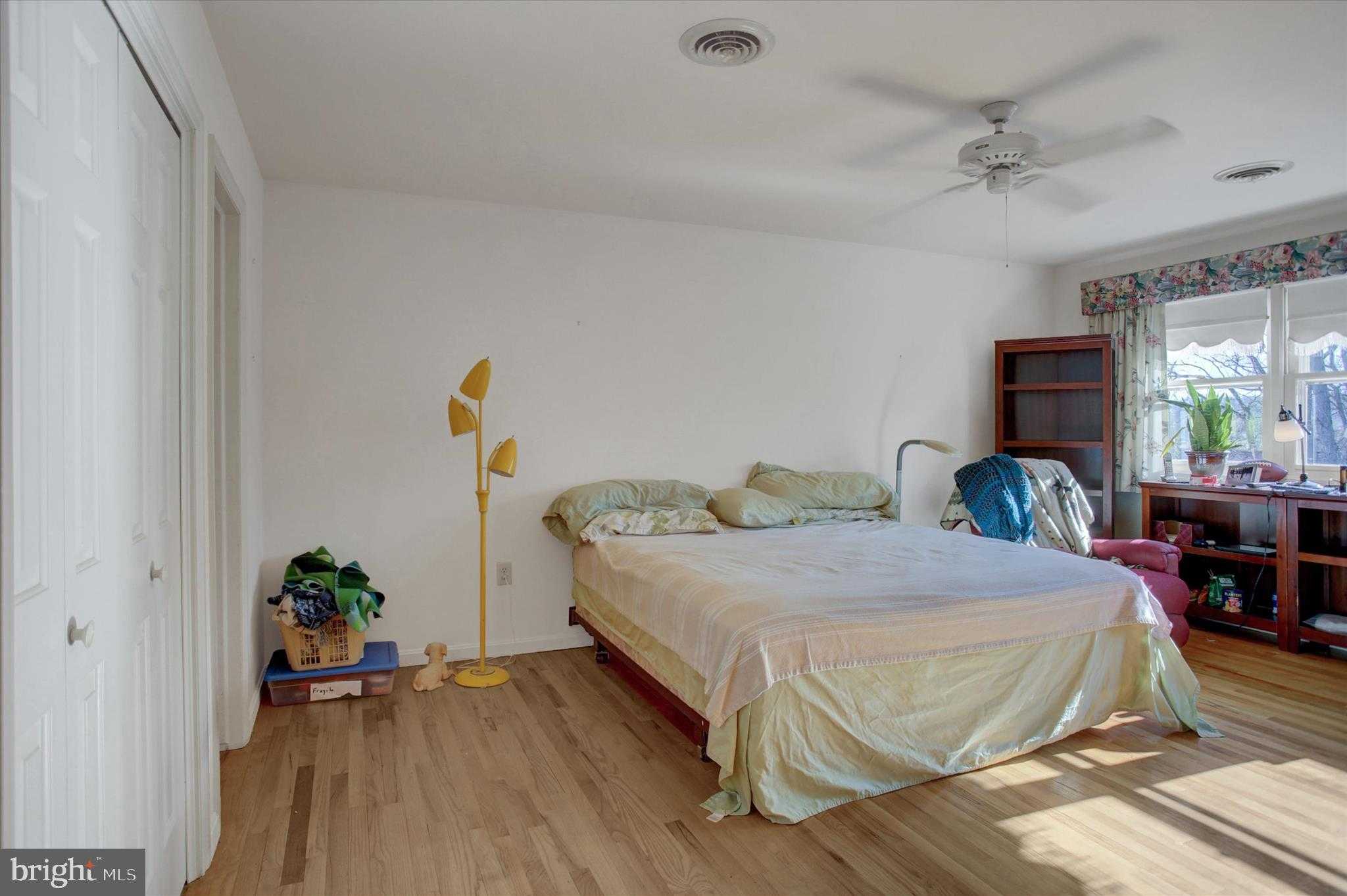 300 Acre Dr photo 49