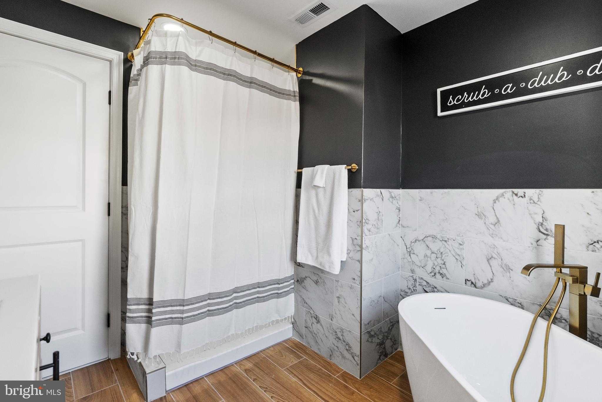 4627 Edgemont St photo 21