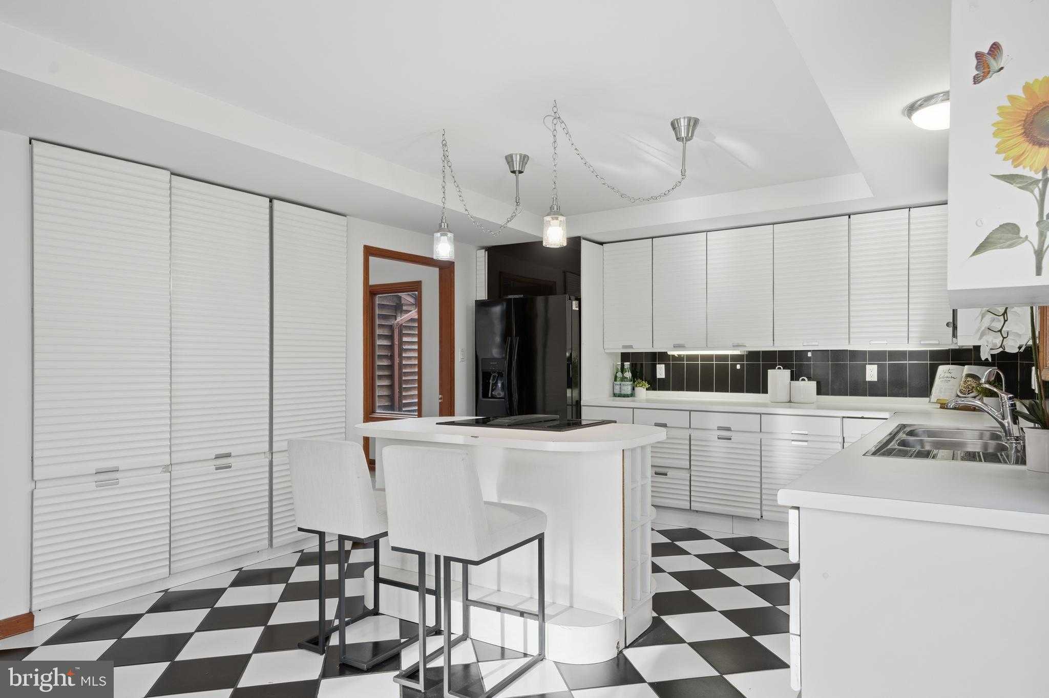 8095 Plowden Dr photo 14