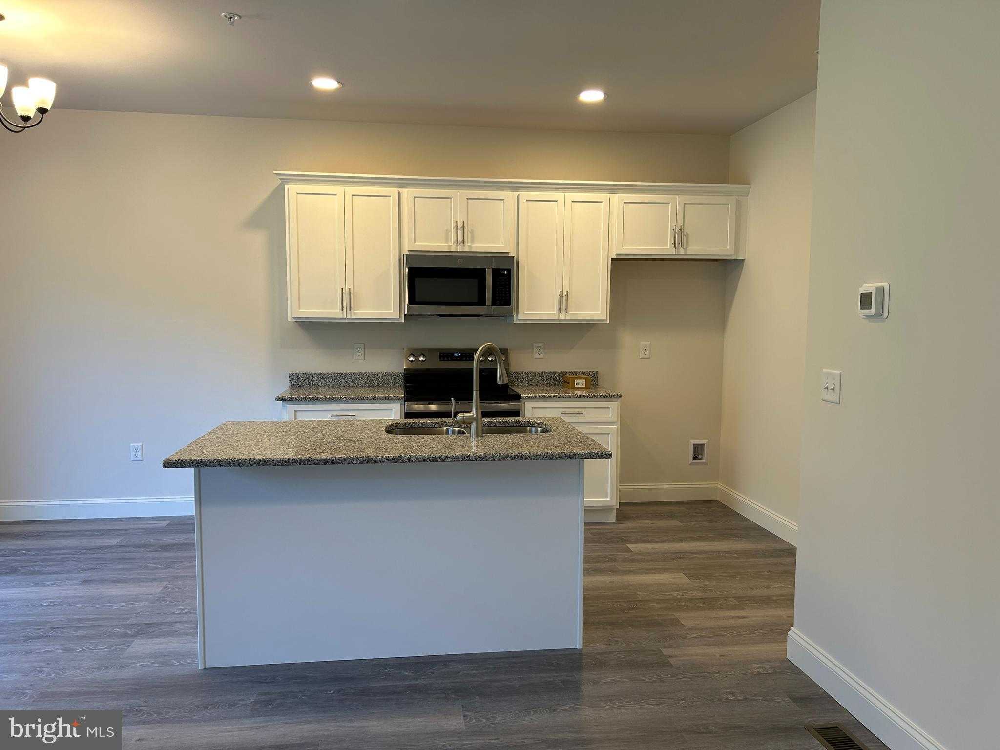 128 Magnolia Dr photo 6