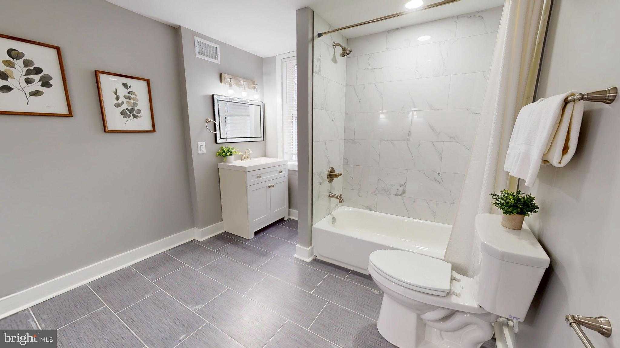 1912 E Pratt St photo 17