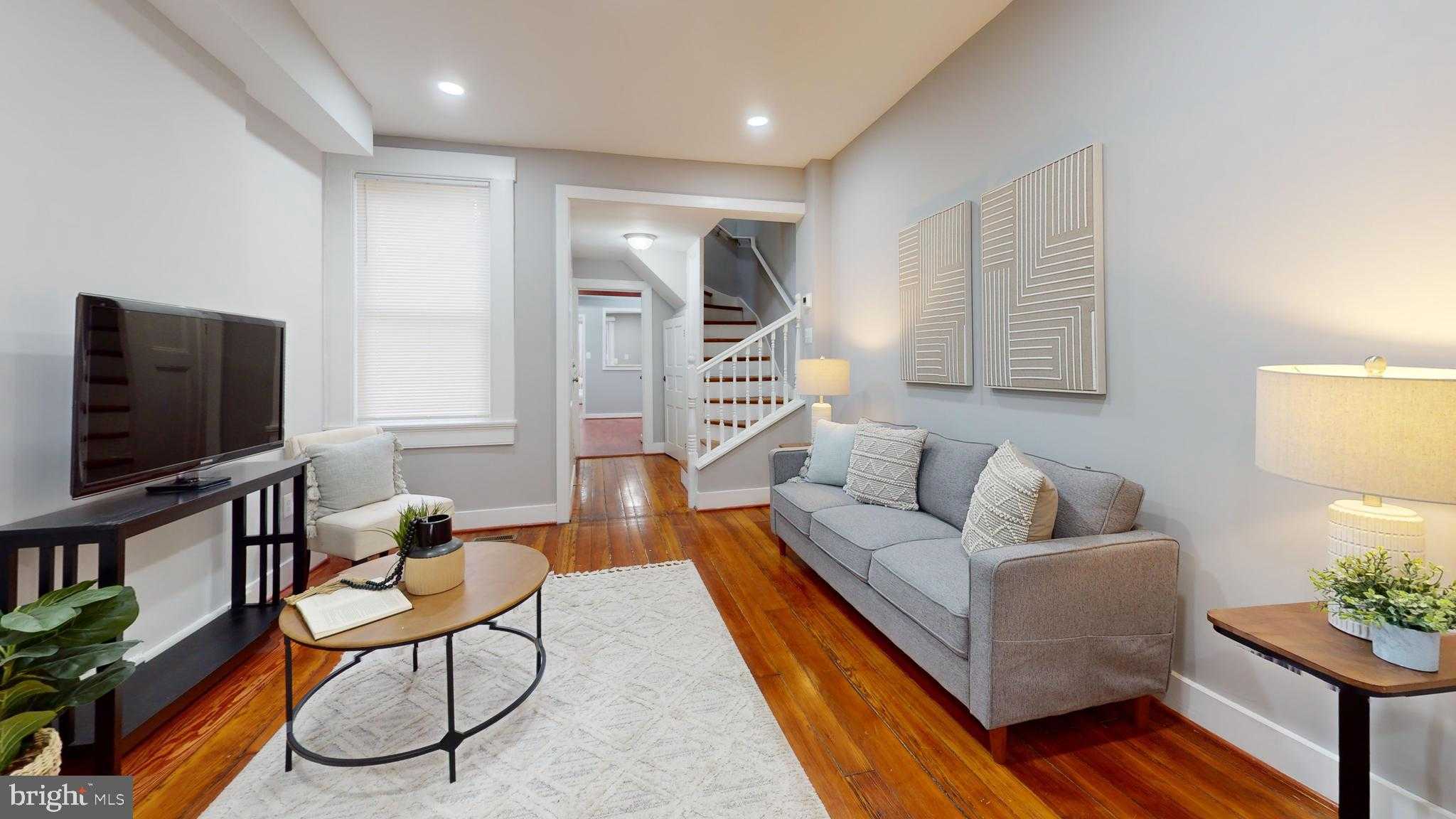 1912 E Pratt St photo 5