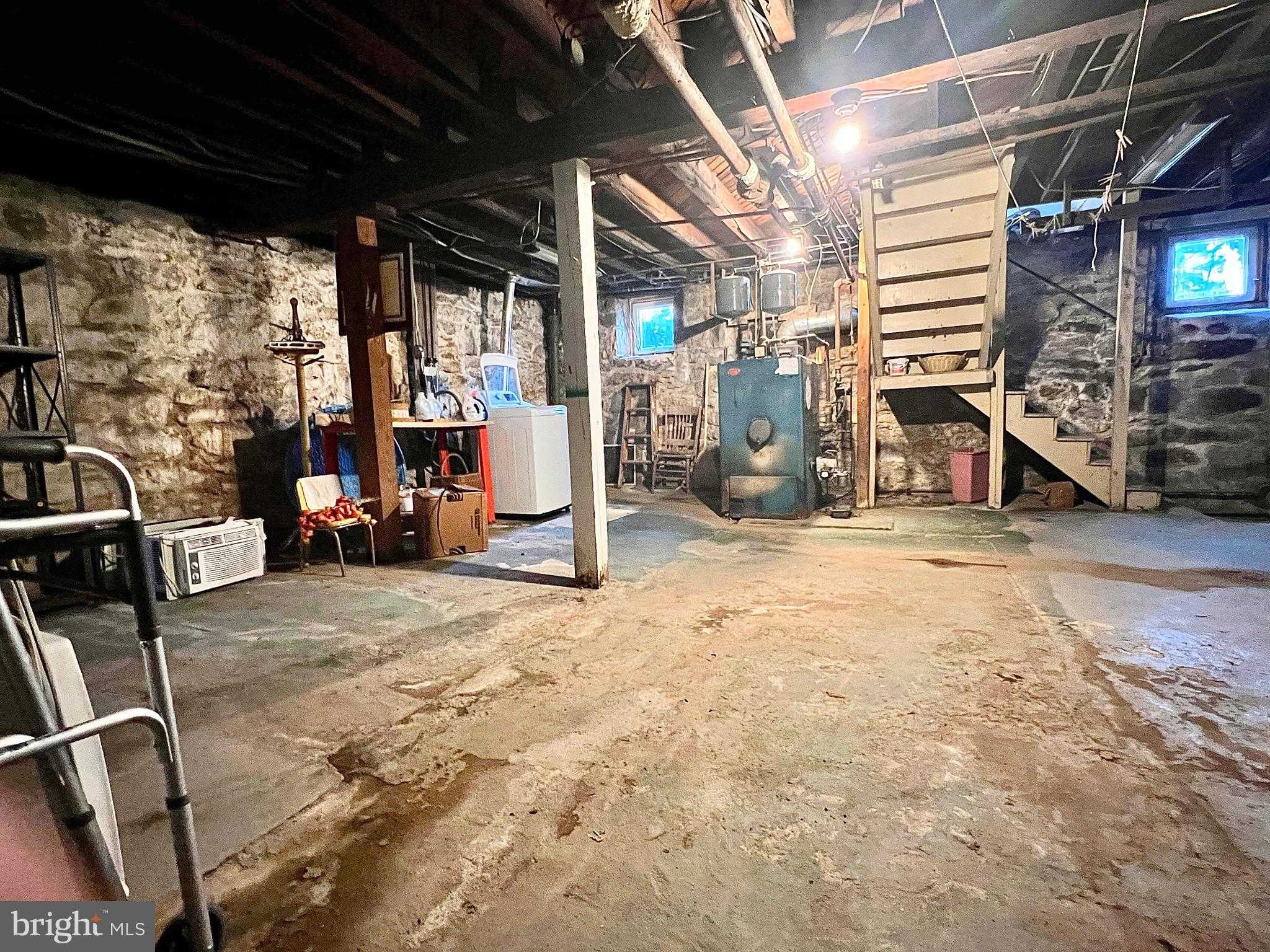 992 Fountain St photo 27