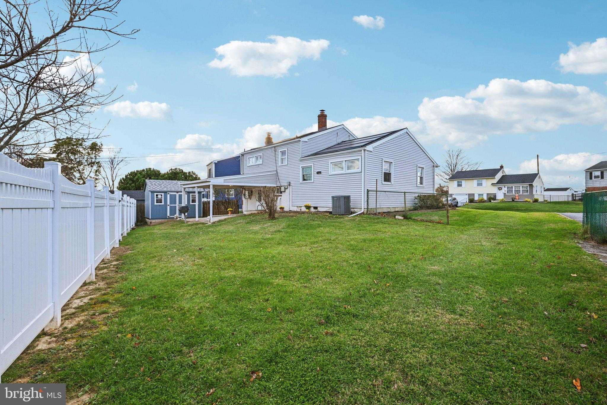 1211 Woodside Rd photo 33