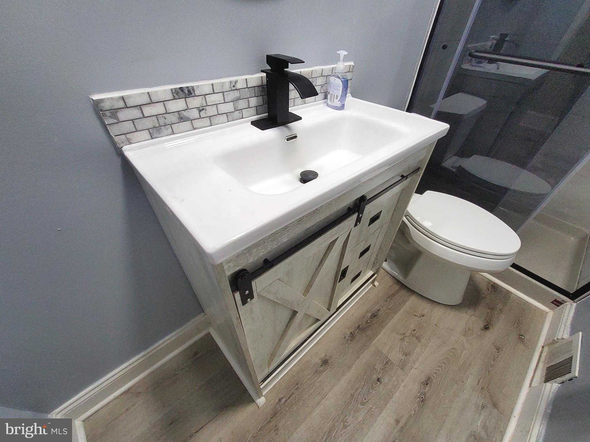 1332 S Stanley St photo 18