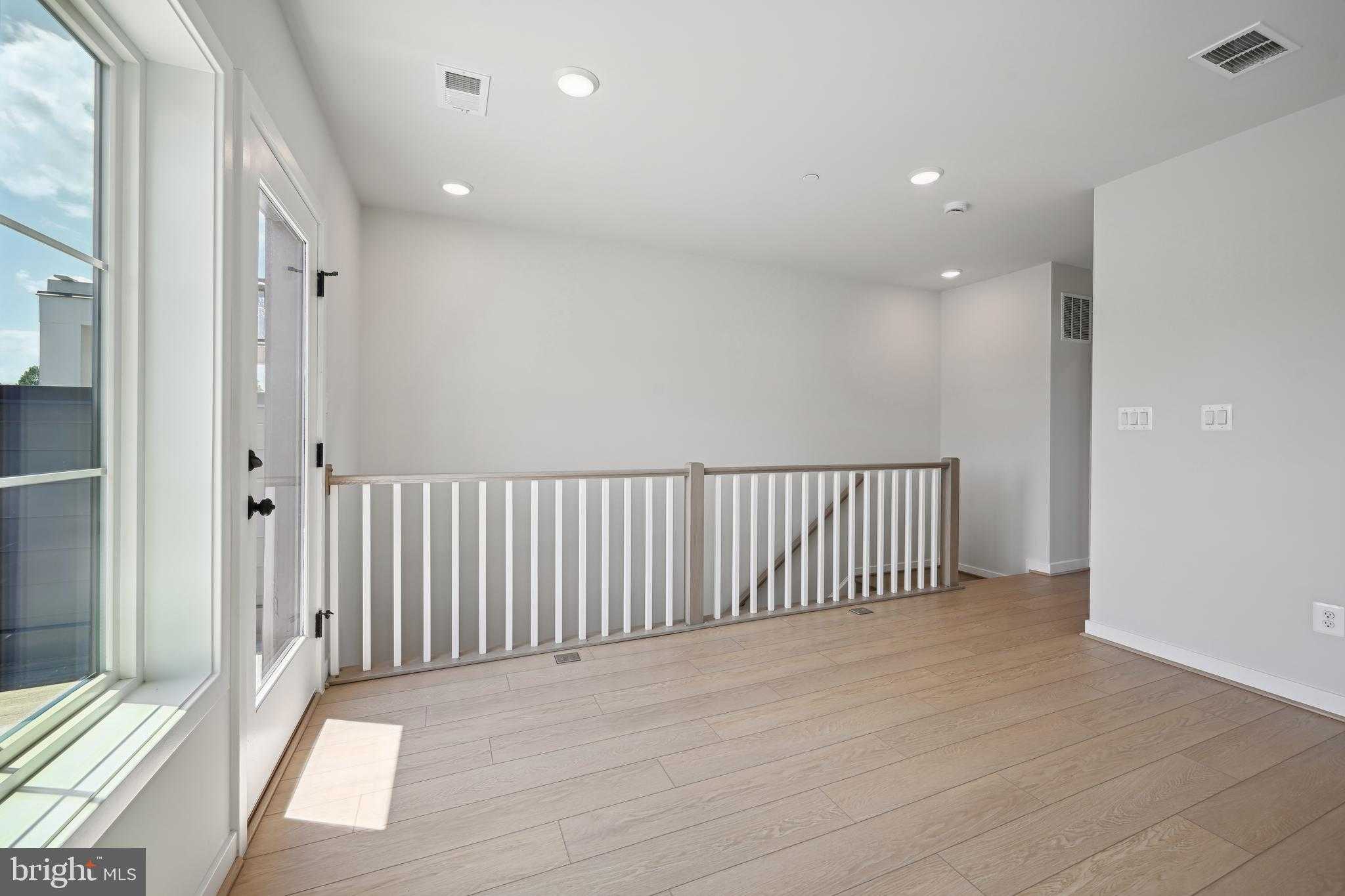 2608 Fall Line St photo 11