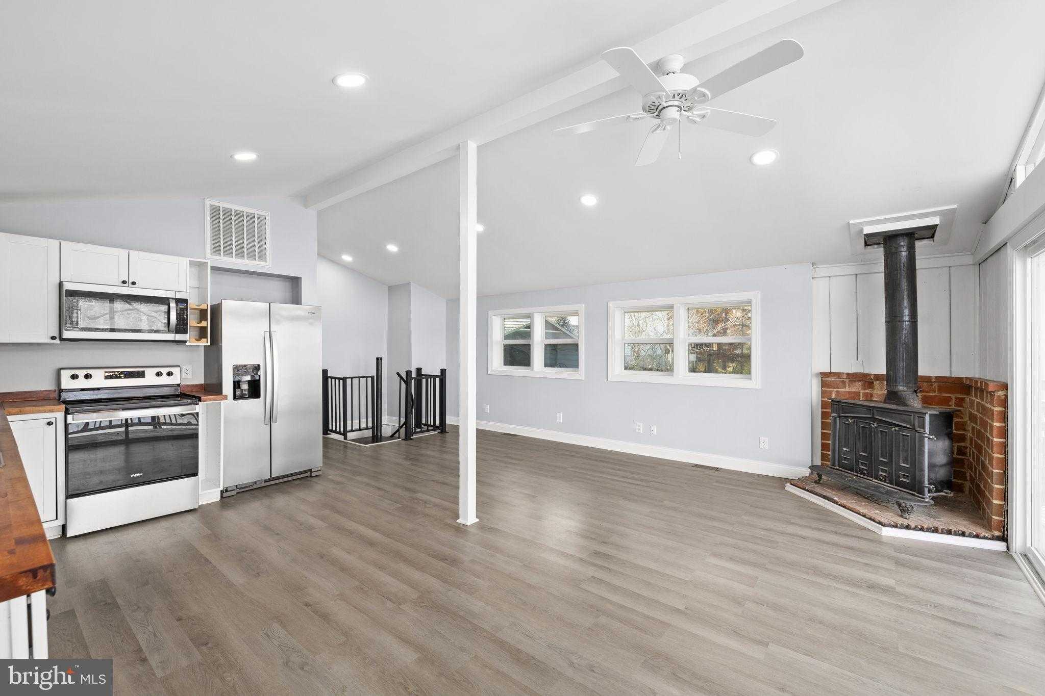 1262 S Lakeshore Dr photo 8